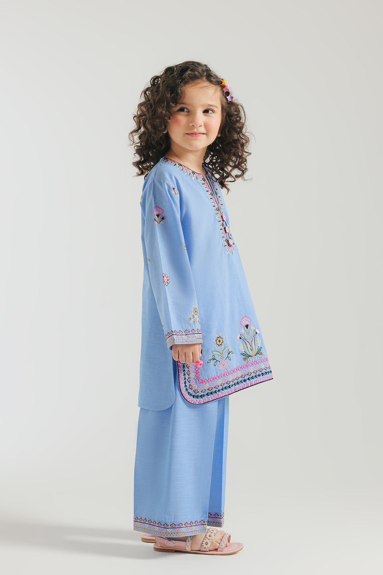 EMBROIDERED SUIT (E1012/402/634)