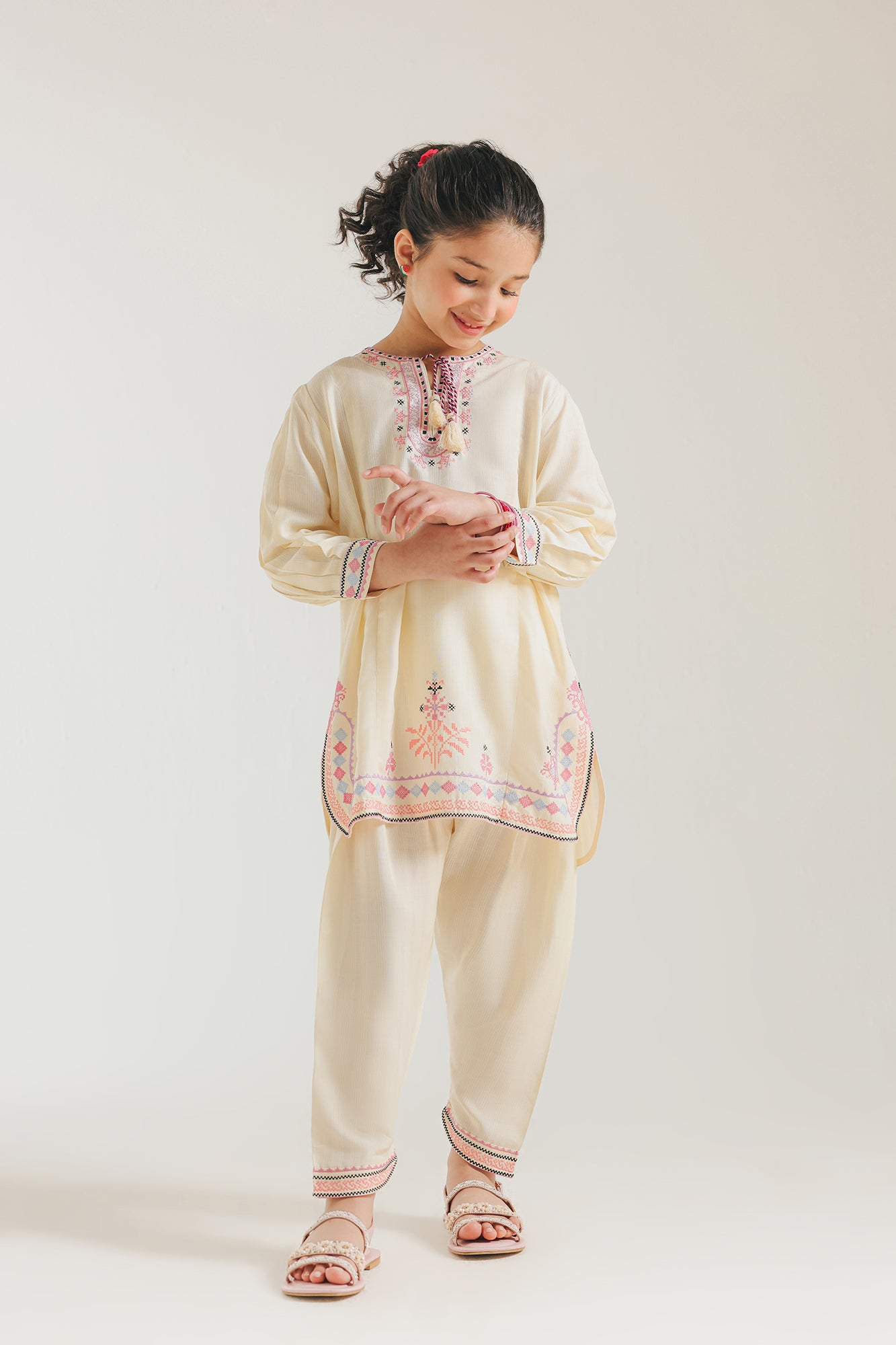 EMBROIDERED SUIT (E1020/402/002)