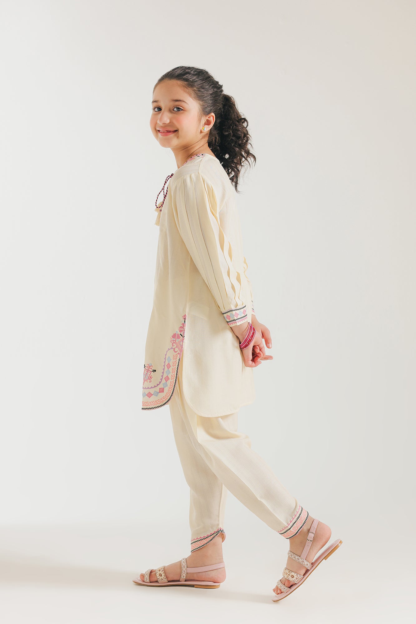 EMBROIDERED SUIT (E1020/402/002)