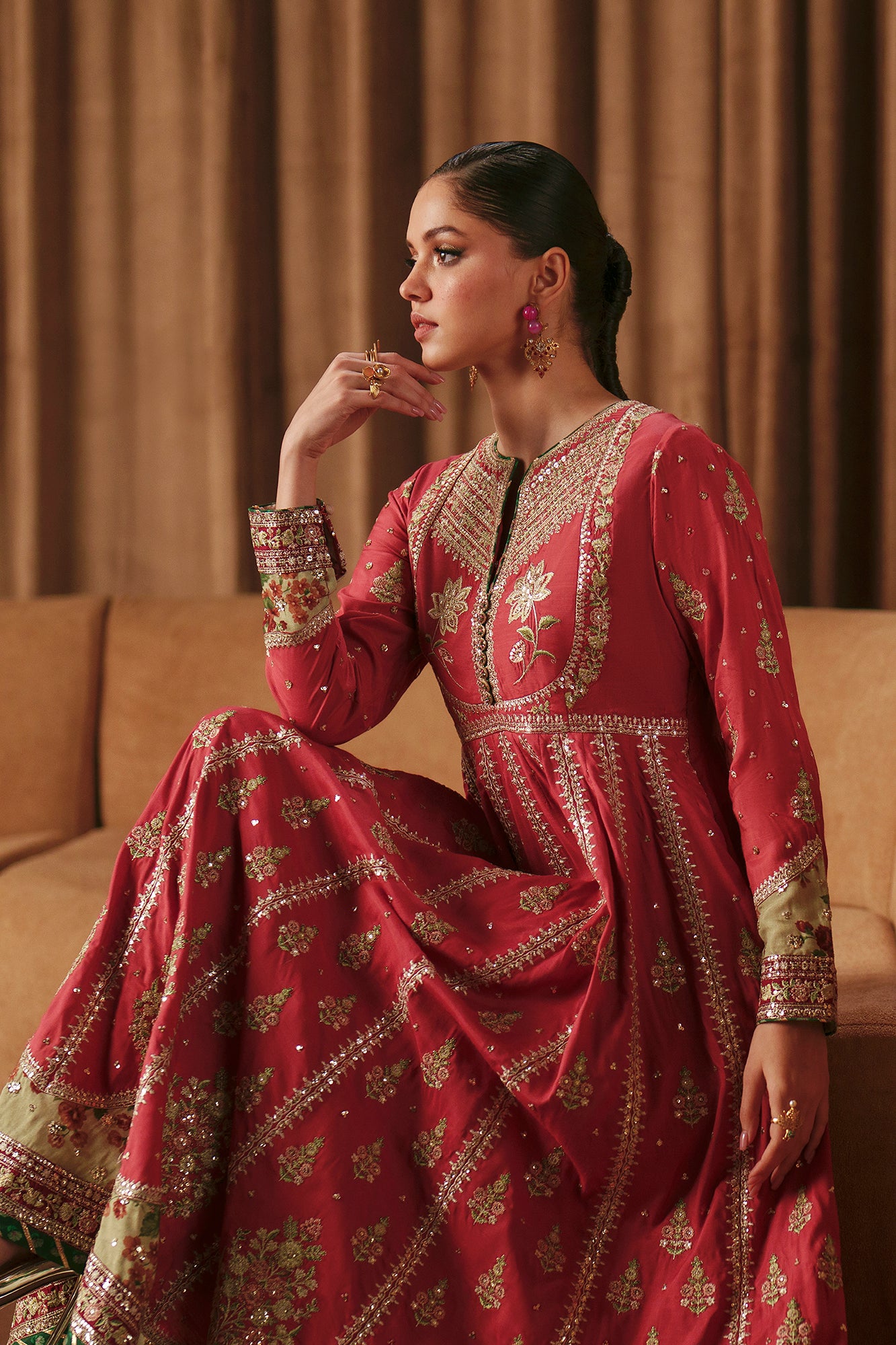 EMBROIDERED PISHWAS (E1026/104/313)