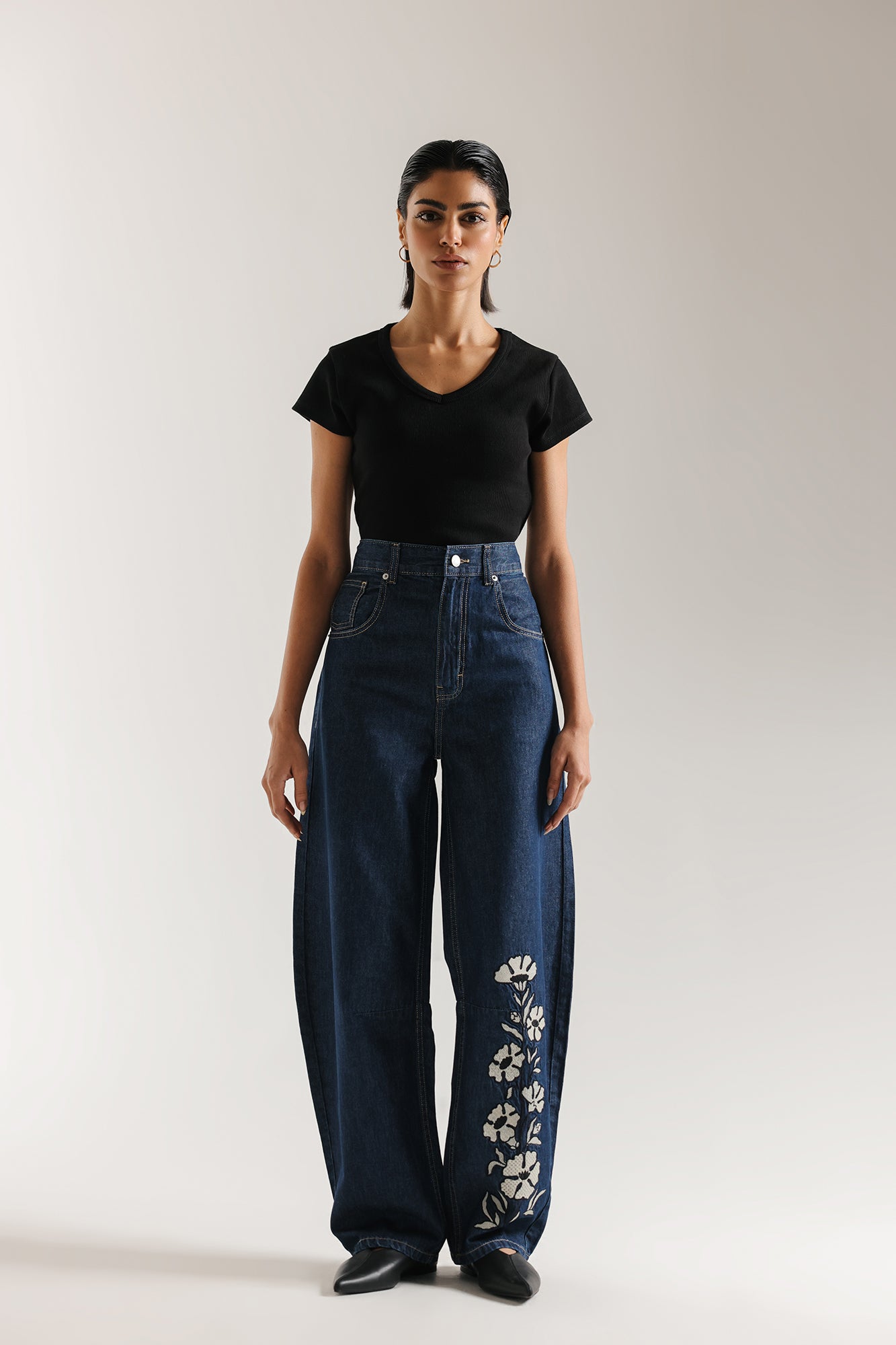 EMBROIDERED JEANS (E1028/101/622)