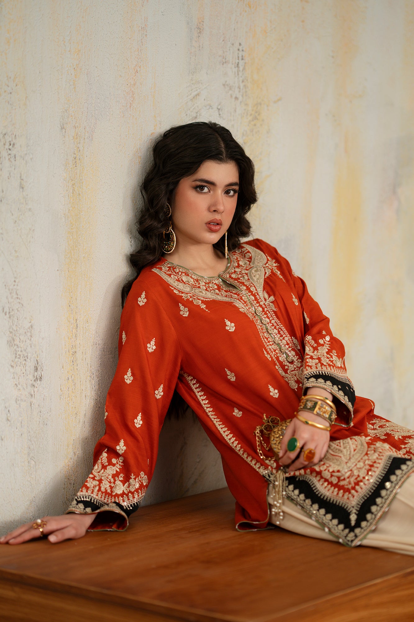 EMBROIDERED SUIT (E1039/104/205)