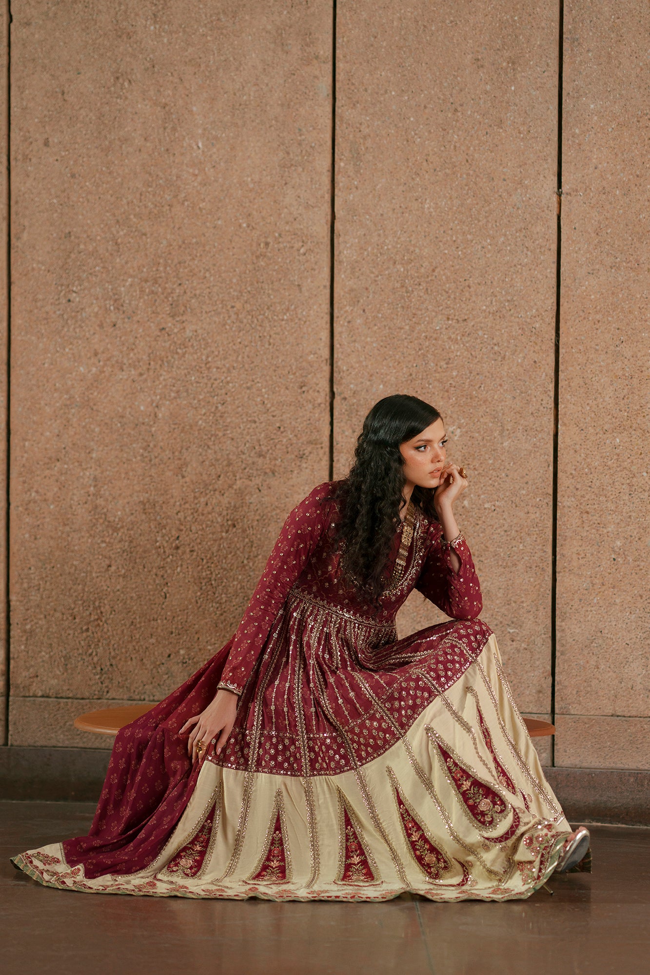 EMBROIDERED PISHWAS (E1044/104/306)