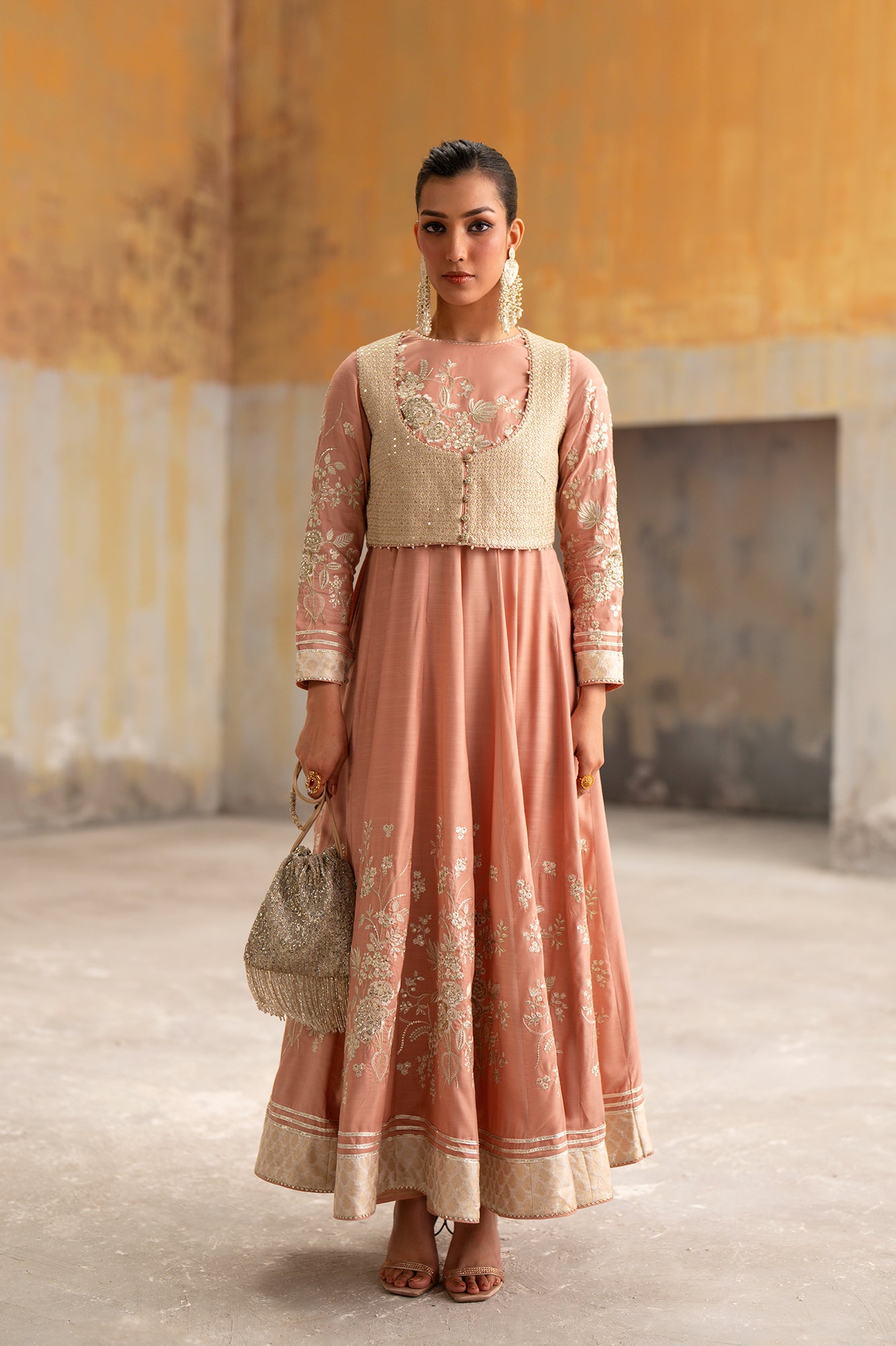 EMBROIDERED PISHWAS (E1053/104/326)