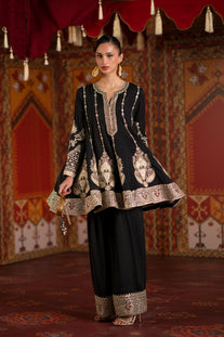 EMBROIDERED SUIT (E1066/104/902)