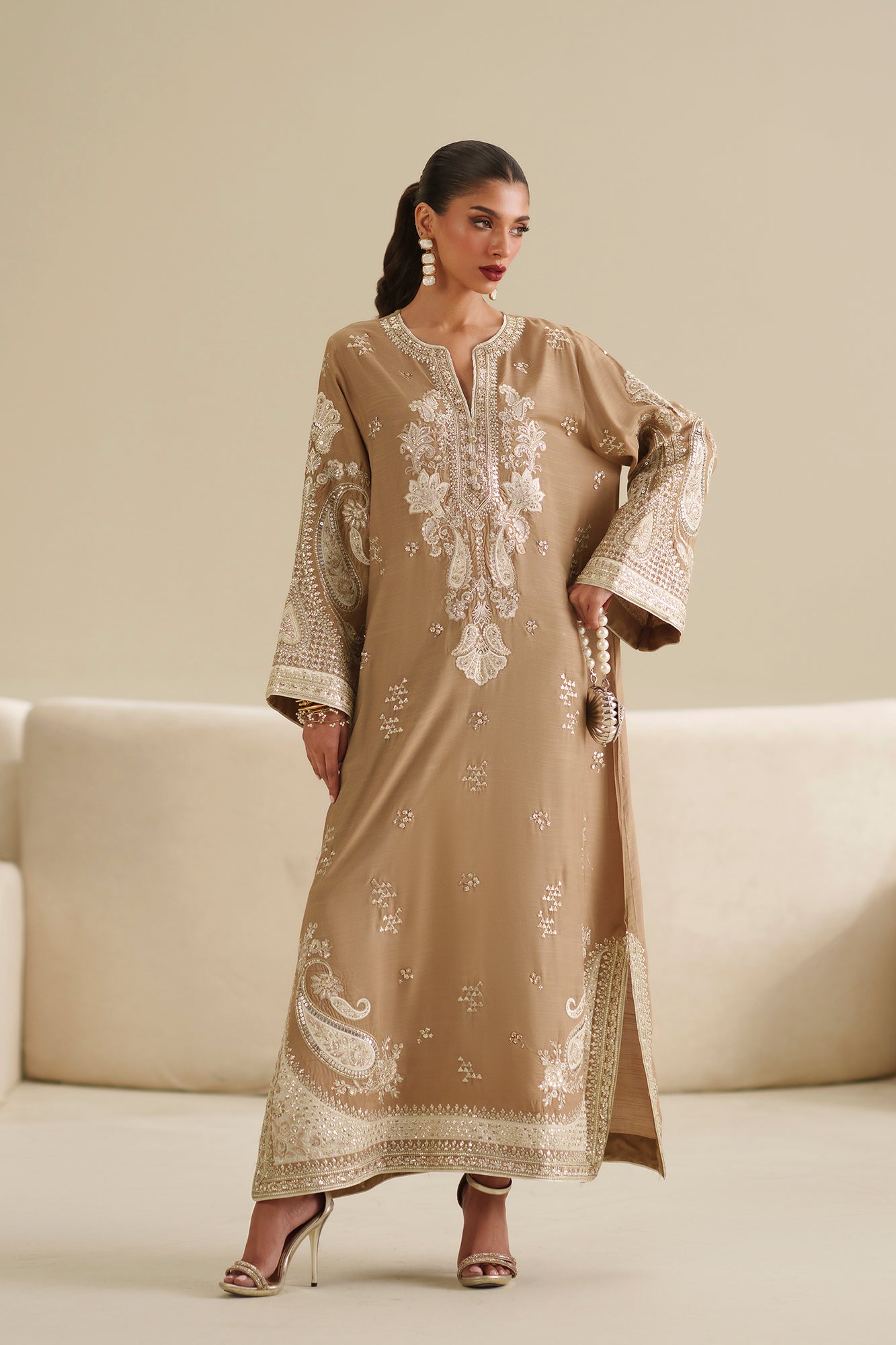 EMBROIDERED KAFTAN (E1075/104/007)