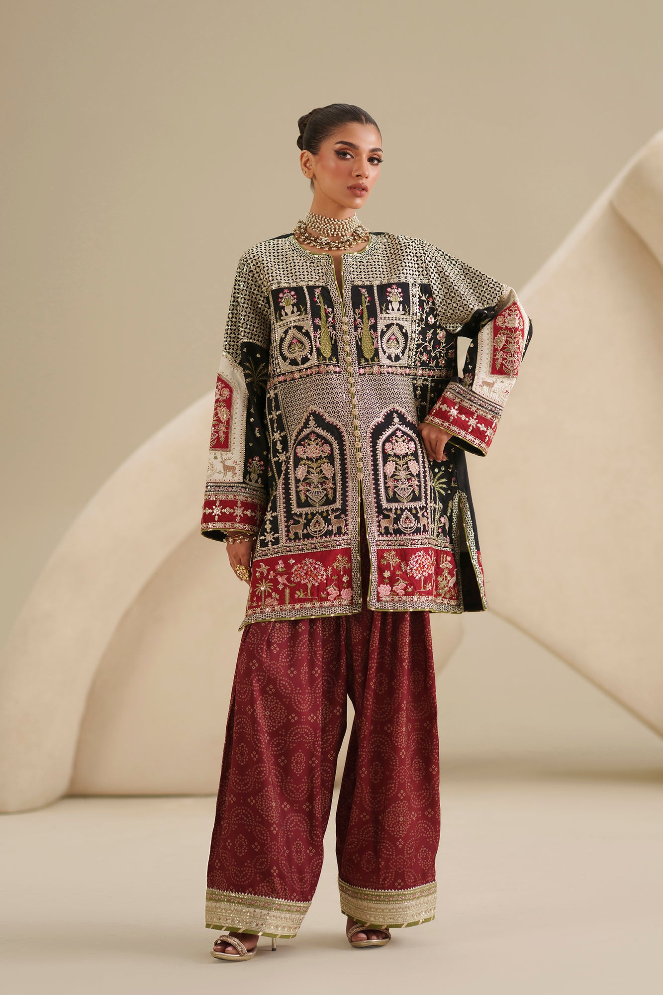 EMBROIDERED SUIT (E1080/104/902)