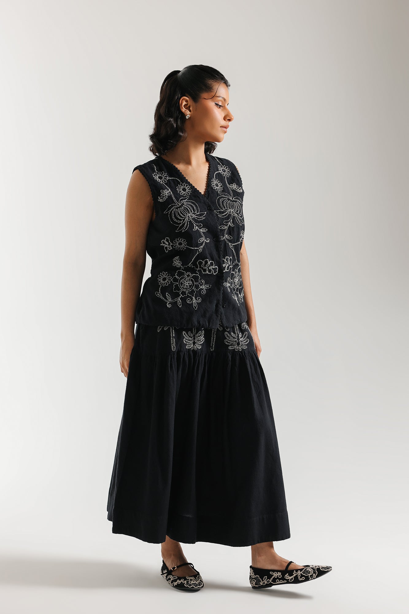 EMBROIDERED SKIRT (E1116/101/902)