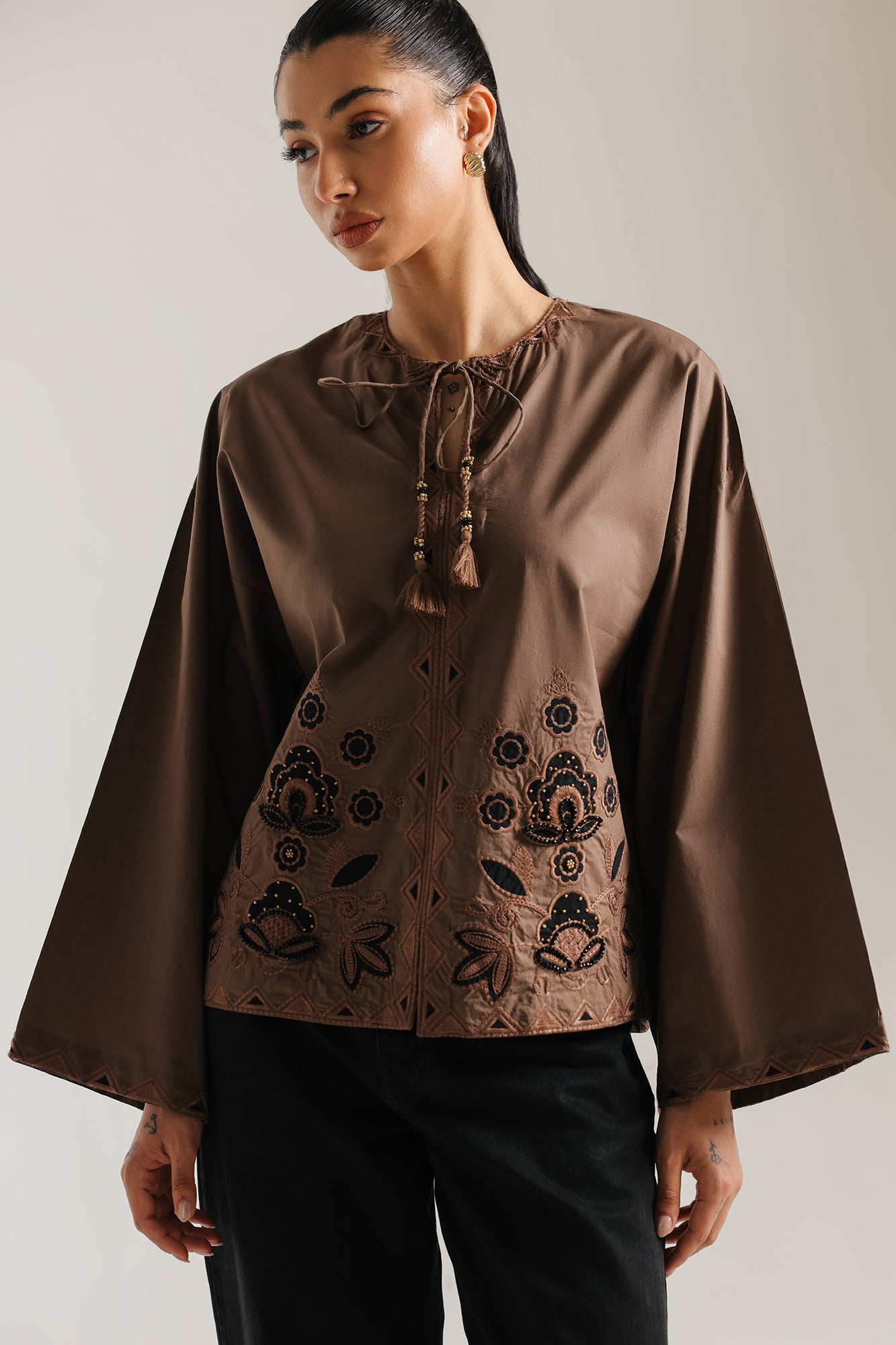 EMBROIDERED SHIRT (E1118/101/804)