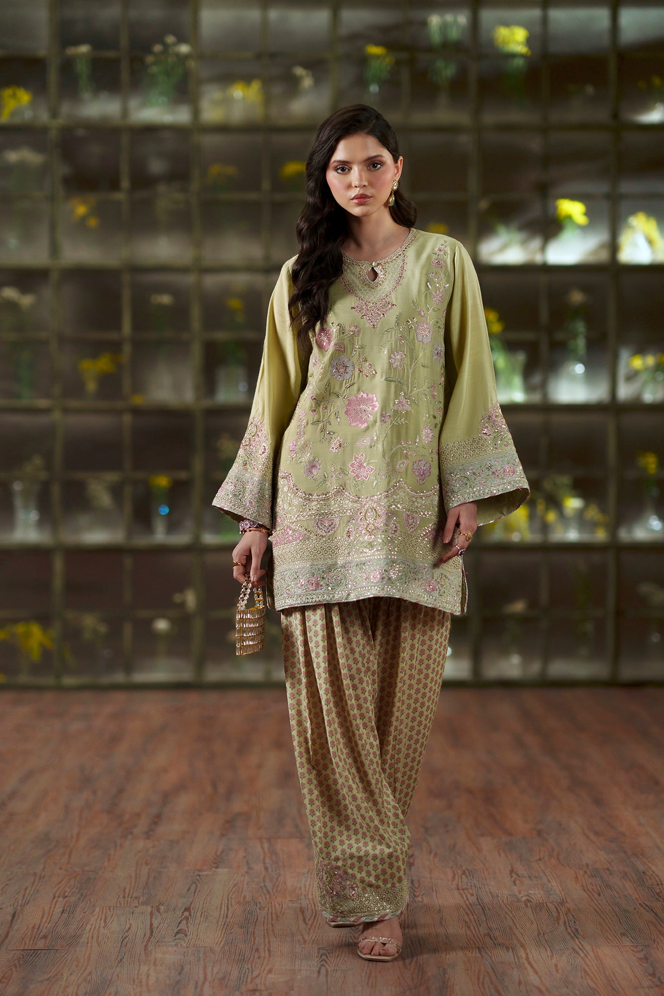 EMBROIDERED SUIT (E1125/104/130)