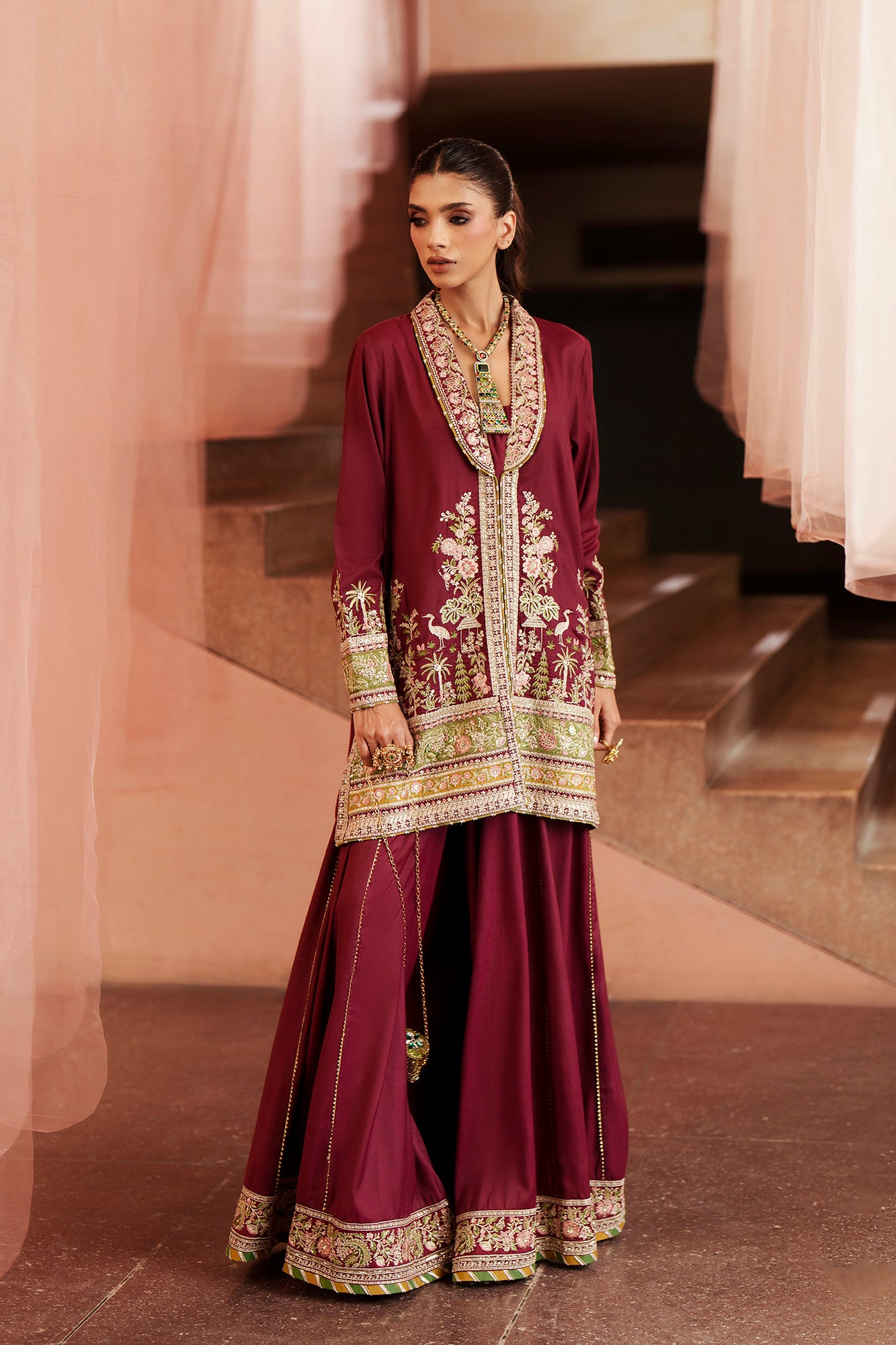 EMBROIDERED SUIT (E1136/104/305)
