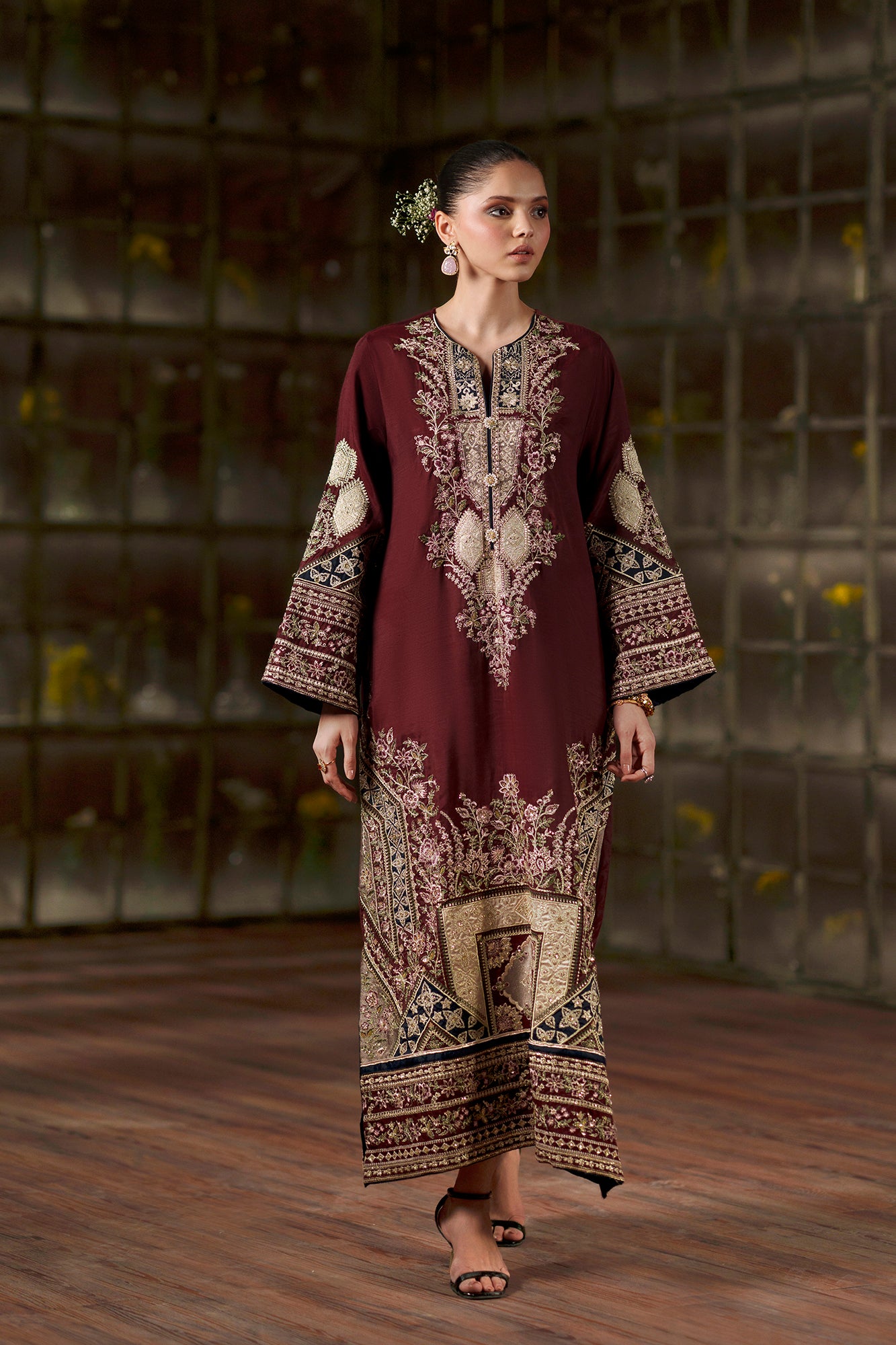 EMBROIDERED KAFTAN (E1141/104/414)