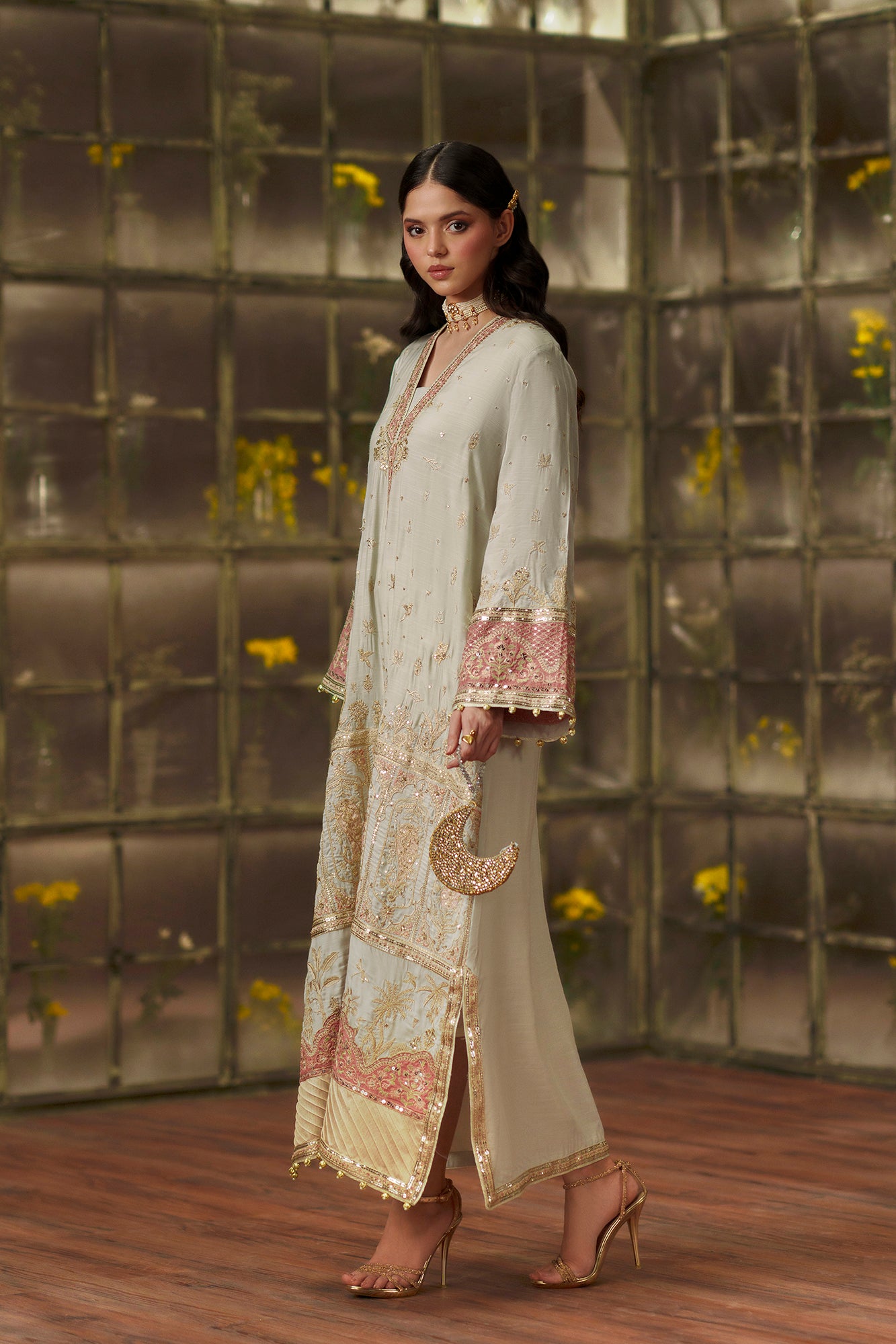 EMBROIDERED KAFTAN (E1145/104/721)