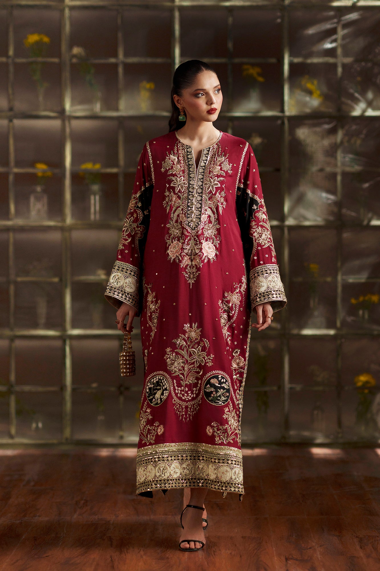EMBROIDERED KAFTAN (E1149/104/418)