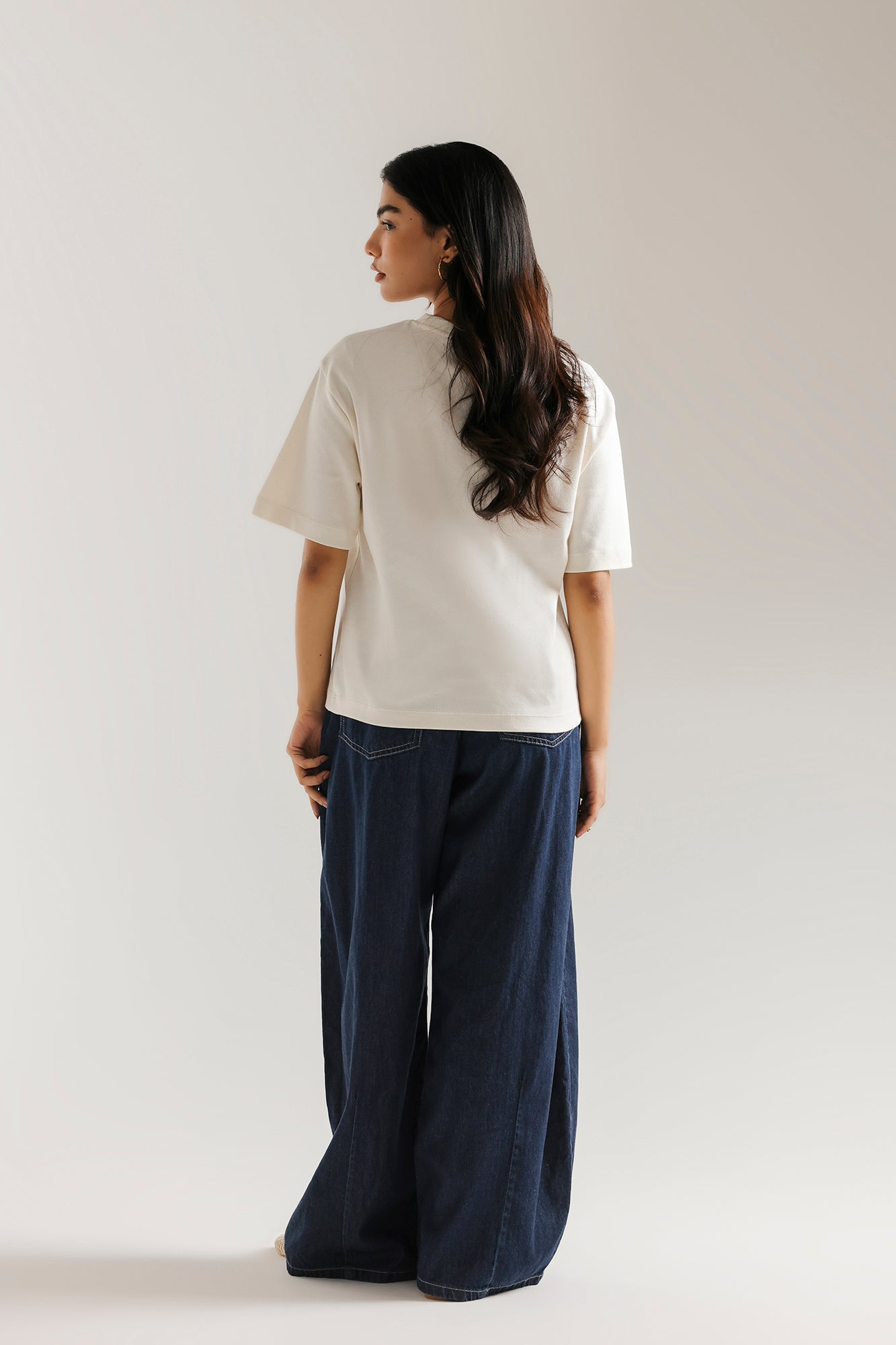 EMBROIDERED T-SHIRT (E1177-101-002)