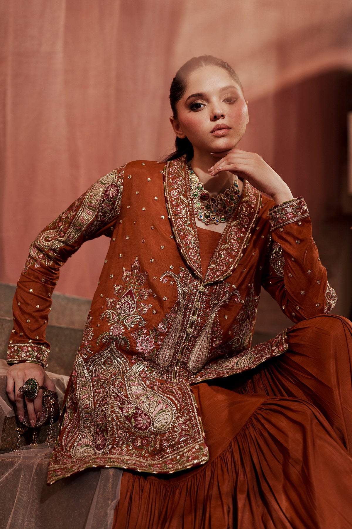 EMBROIDERED SUIT (E1214/104/205)