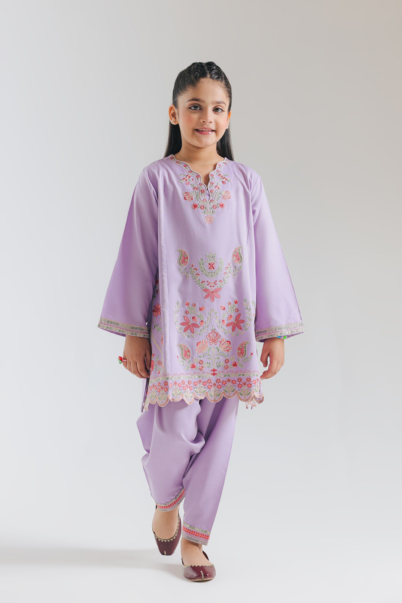 EMBROIDERED SUIT (E1340/402/511)