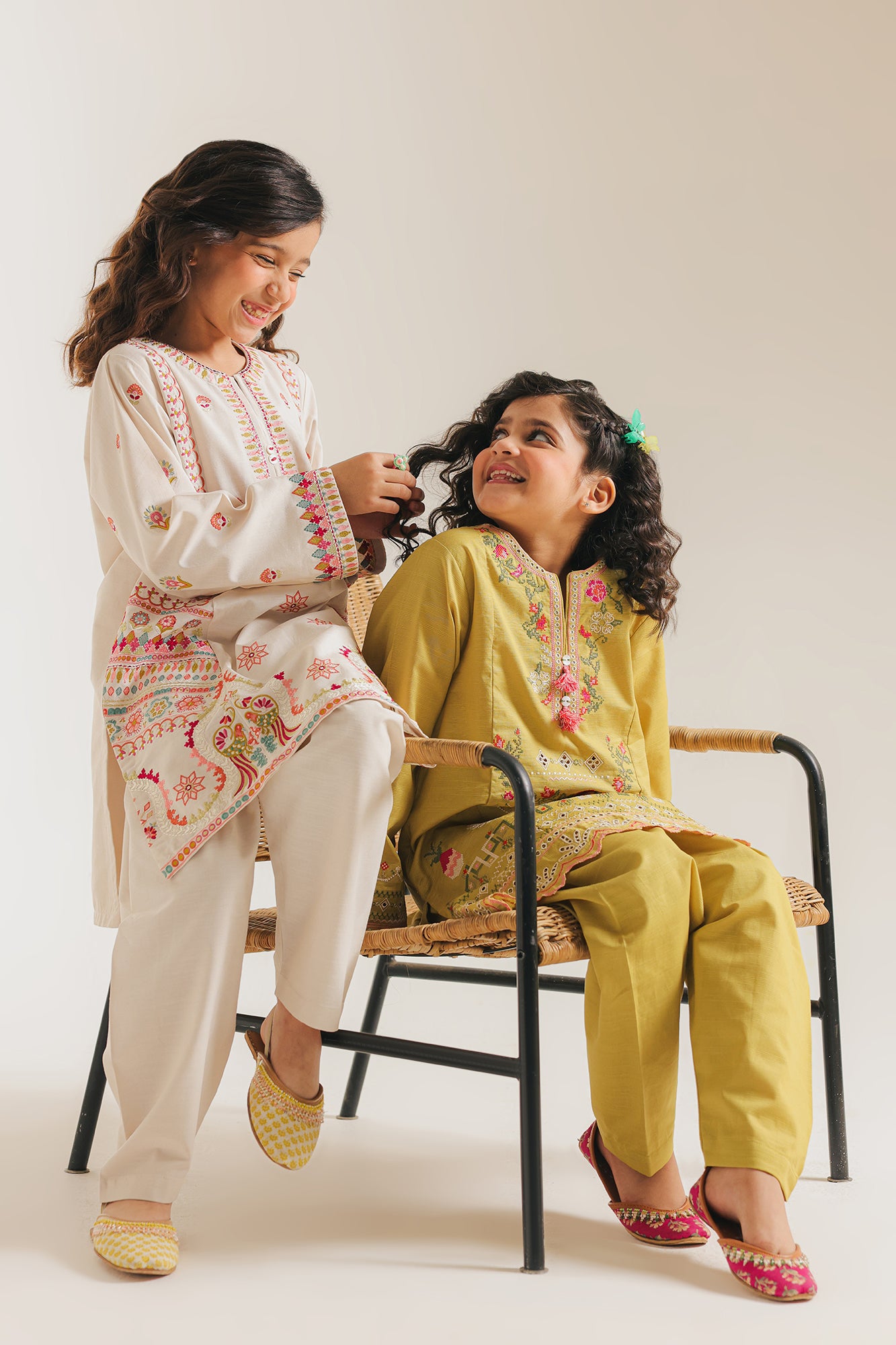 EMBROIDERED SUIT (E1343/402/124)