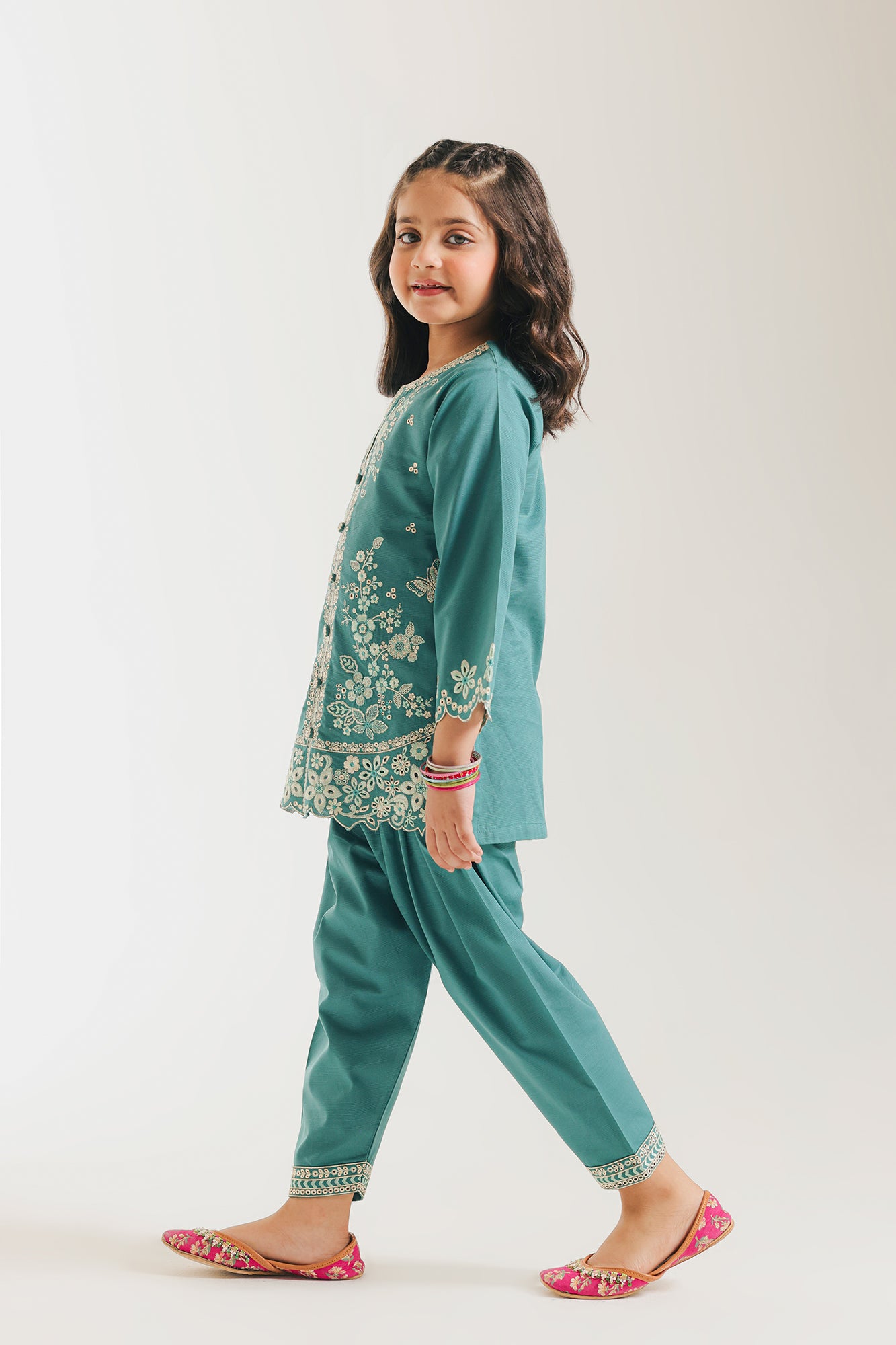 EMBROIDERED SUIT (E1345/402/713)