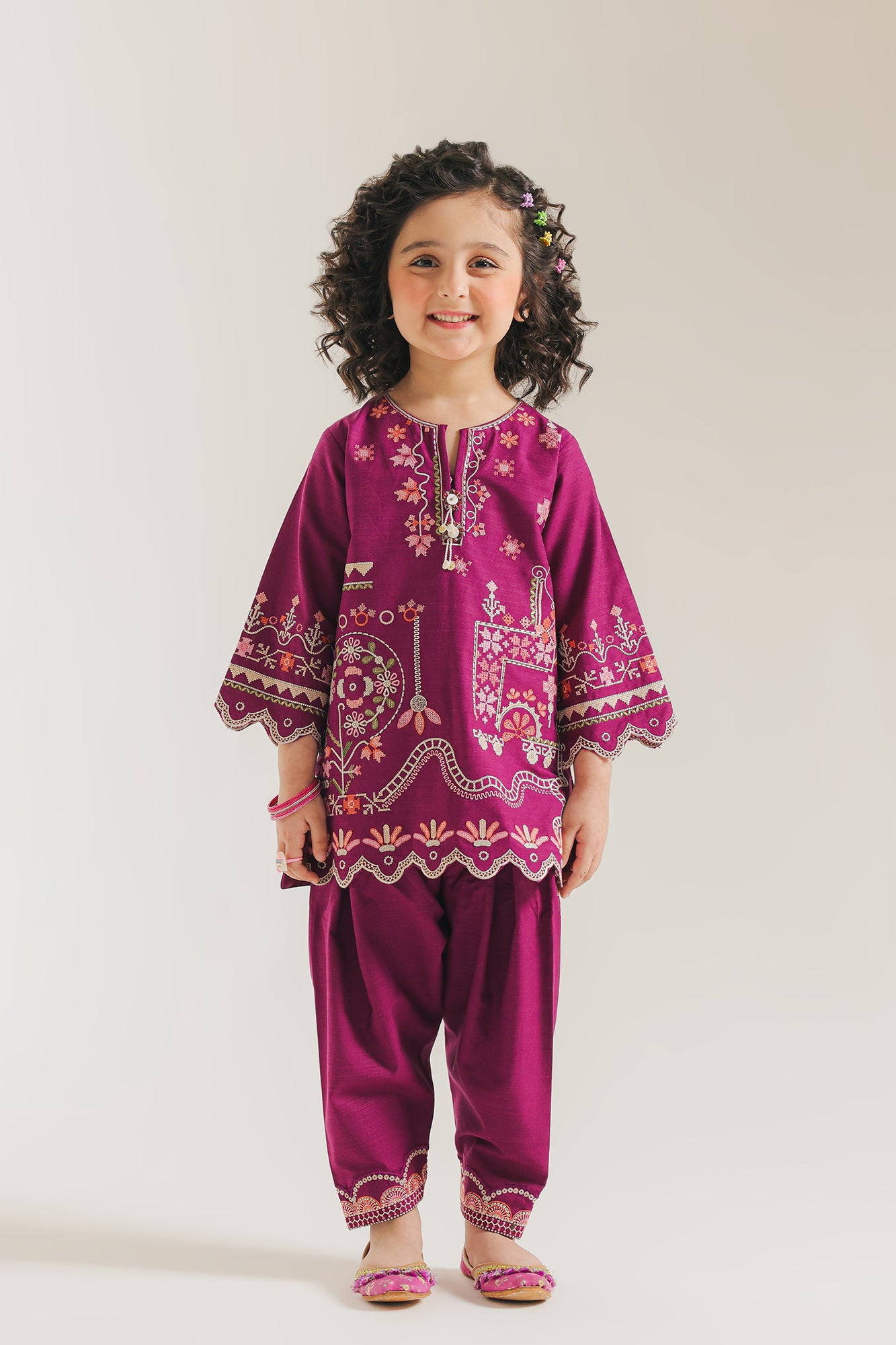 EMBROIDERED SUIT (E1350/402/404)