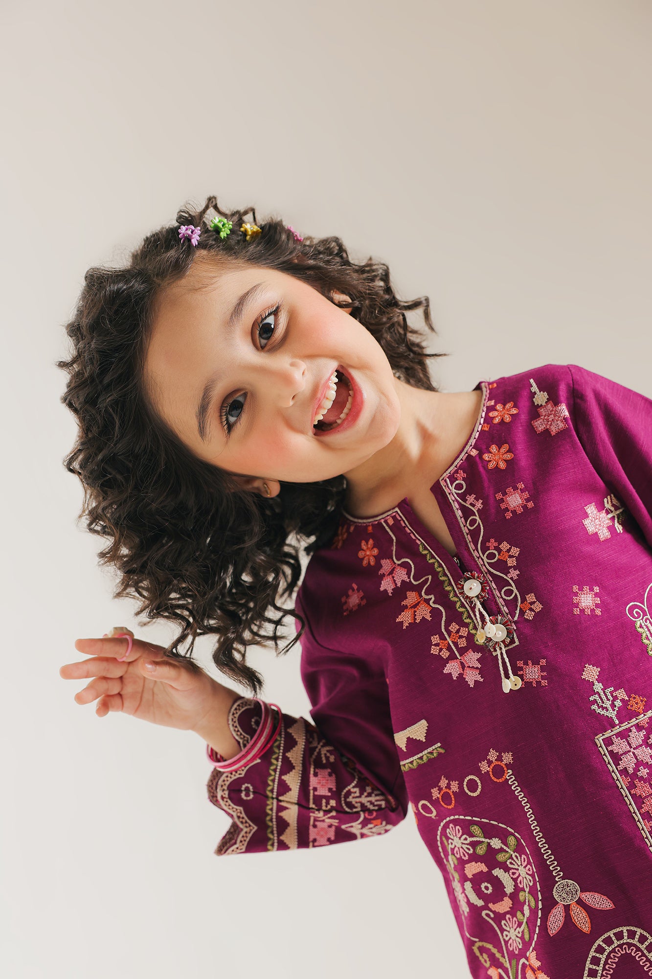 EMBROIDERED SUIT (E1350/402/404)