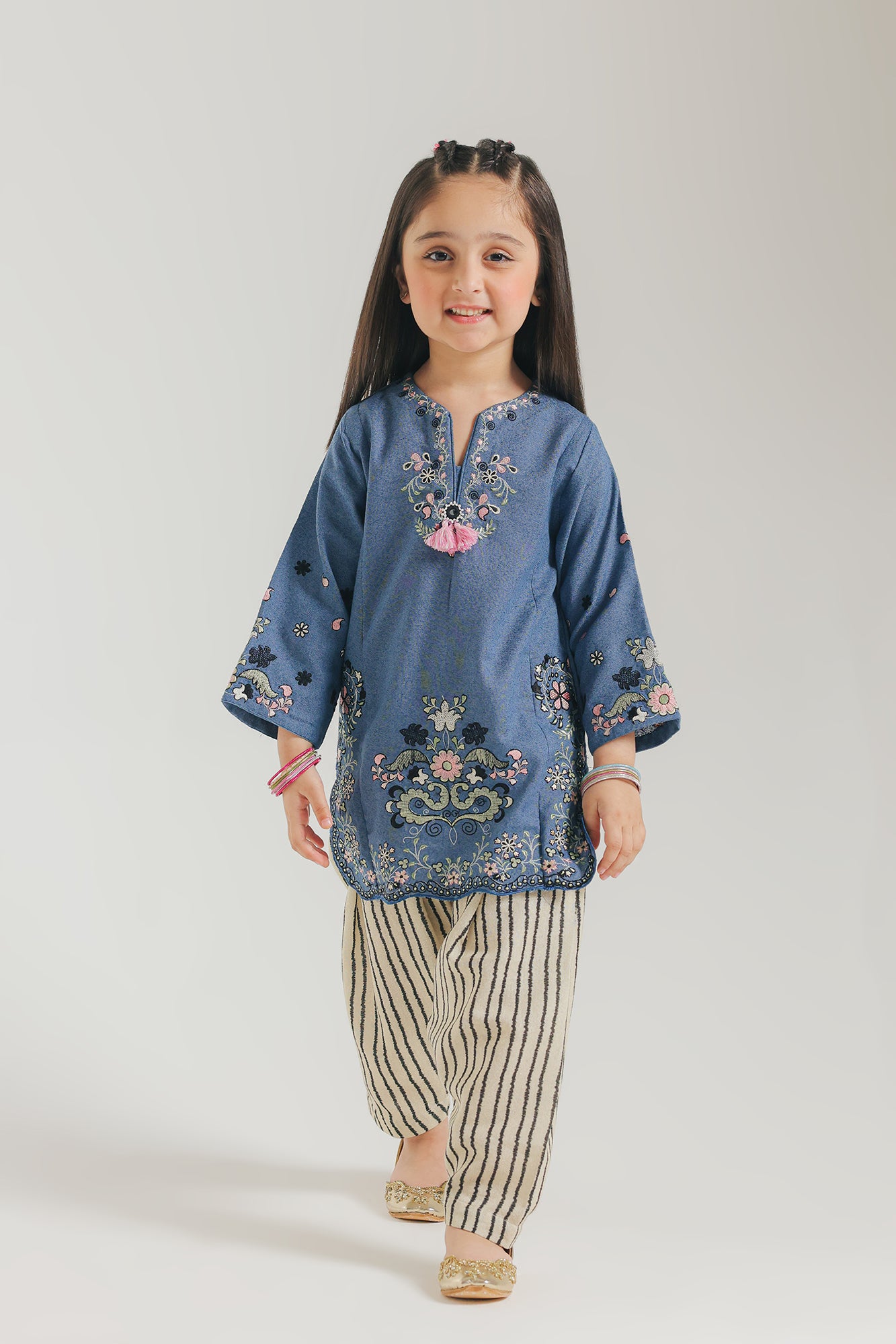 EMBROIDERED SUIT (E1366/402/604)