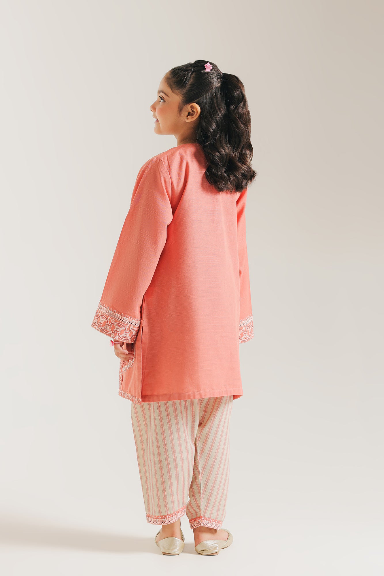 EMBROIDERED SUIT (E1368/402/326)