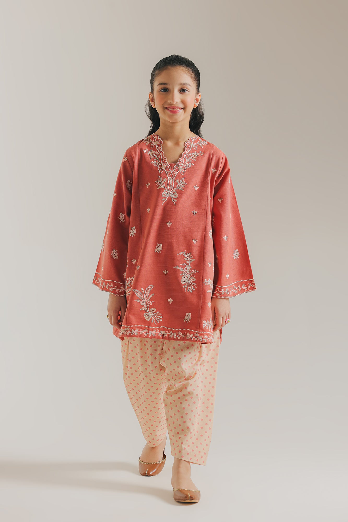 EMBROIDERED SUIT (E1374/402/325)