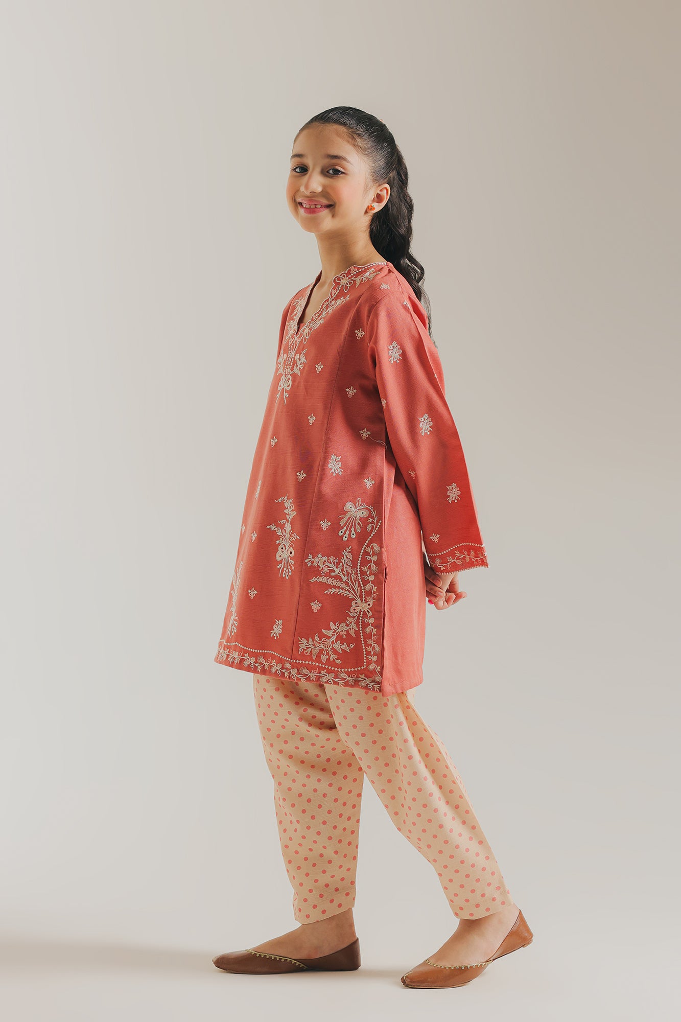 EMBROIDERED SUIT (E1374/402/325)