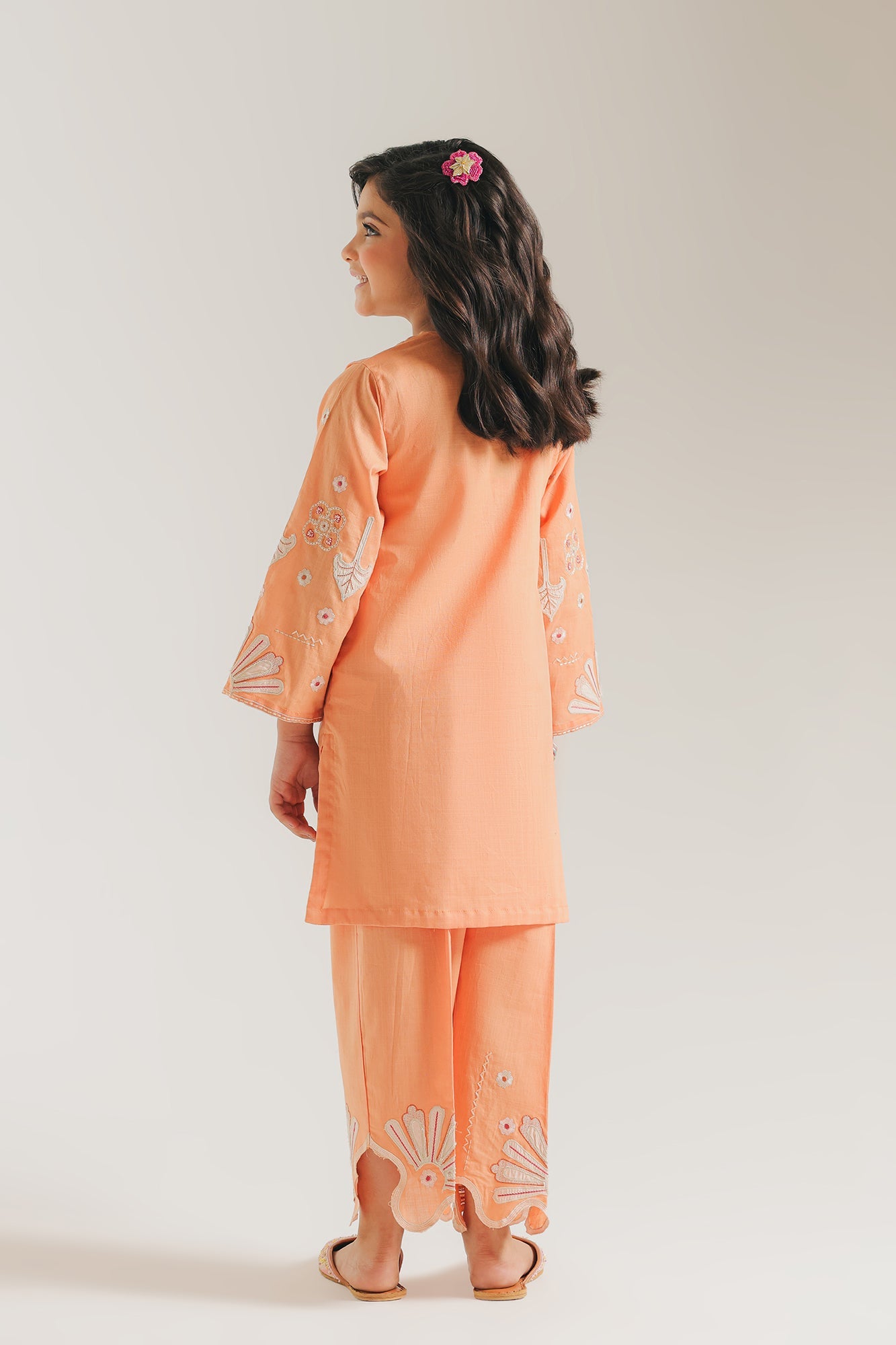 EMBROIDERED SUIT (E1511/402/215 E1511/302/215)