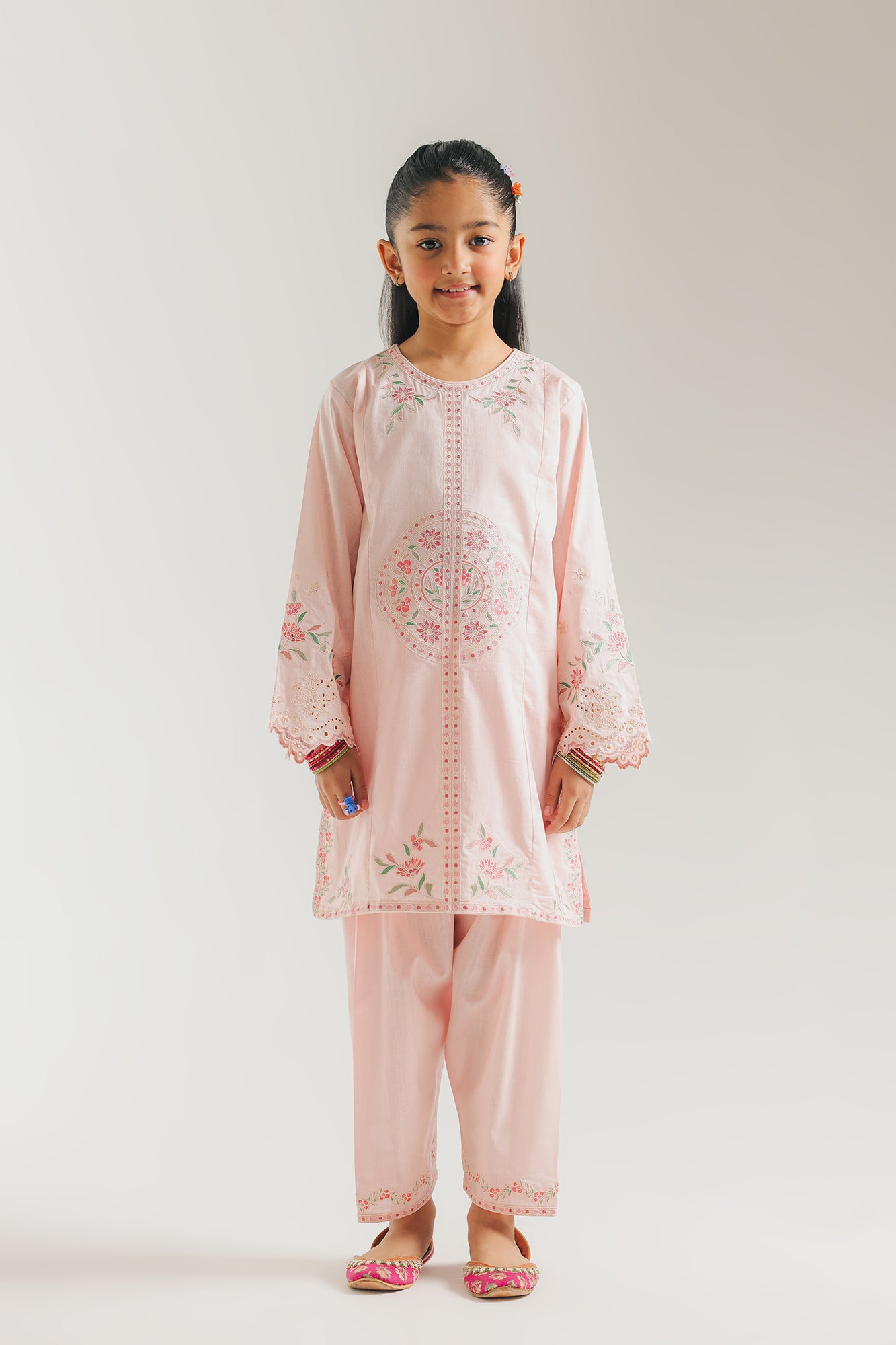 EMBROIDERED SUIT (E1530/402/427 E1530/302/427)