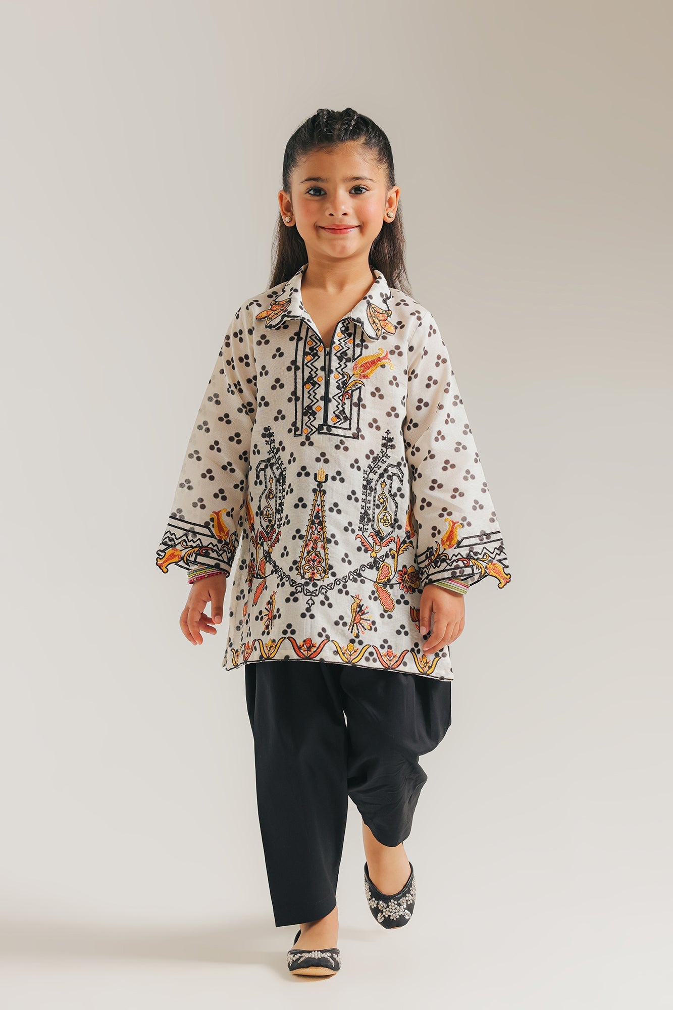 EMBROIDERED SUIT (E1537/402/002 E1537/302/002)