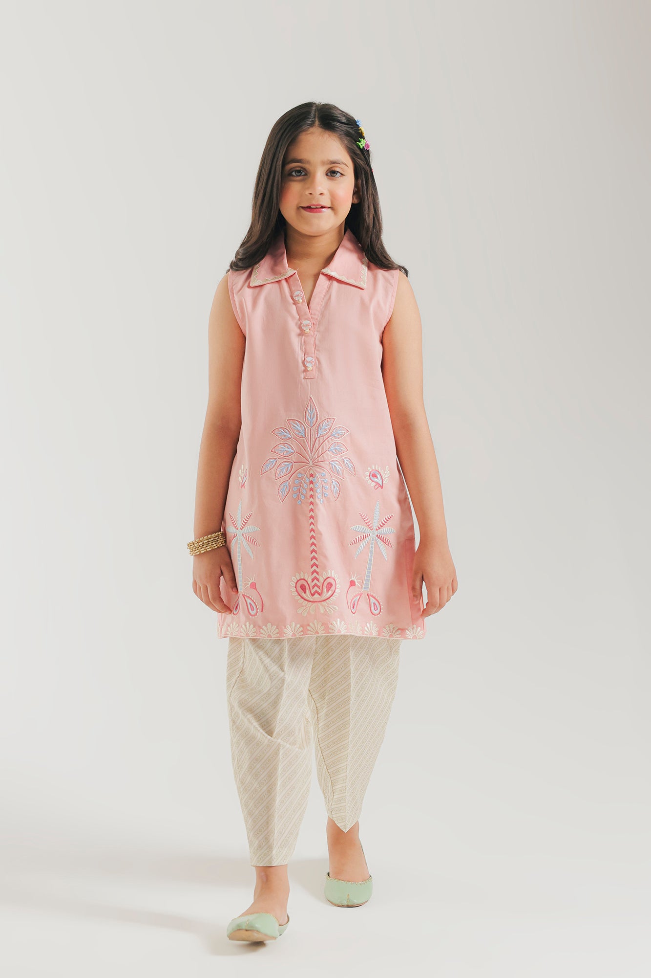 EMBROIDERED SUIT (E1591/402/424 E1591/302/424)