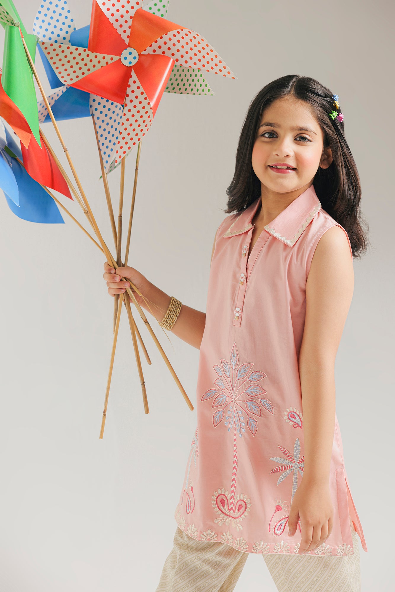 EMBROIDERED SUIT (E1591/402/424 E1591/302/424)