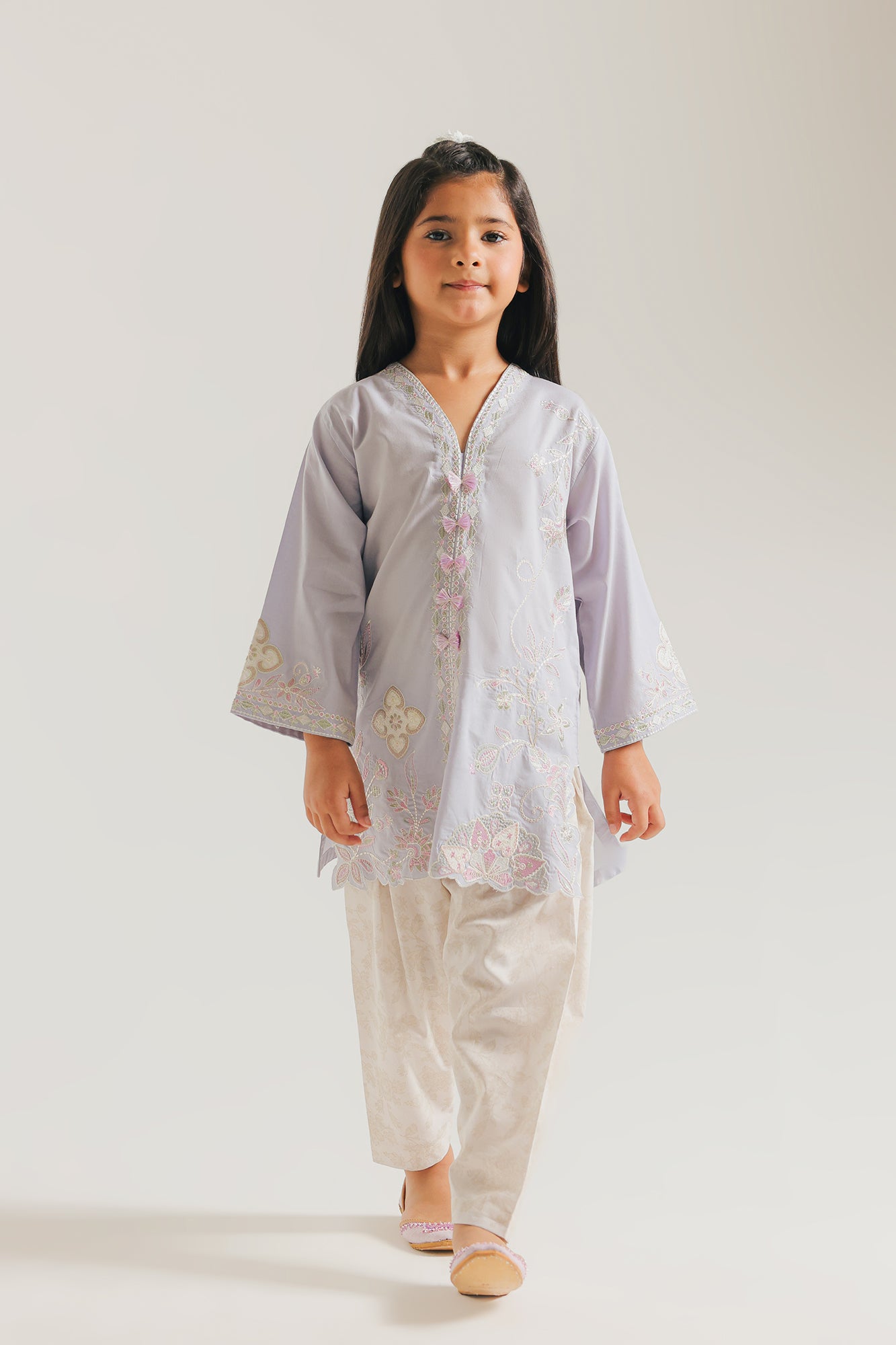EMBROIDERED SUIT (E1608/402/911 E1608/302/911)