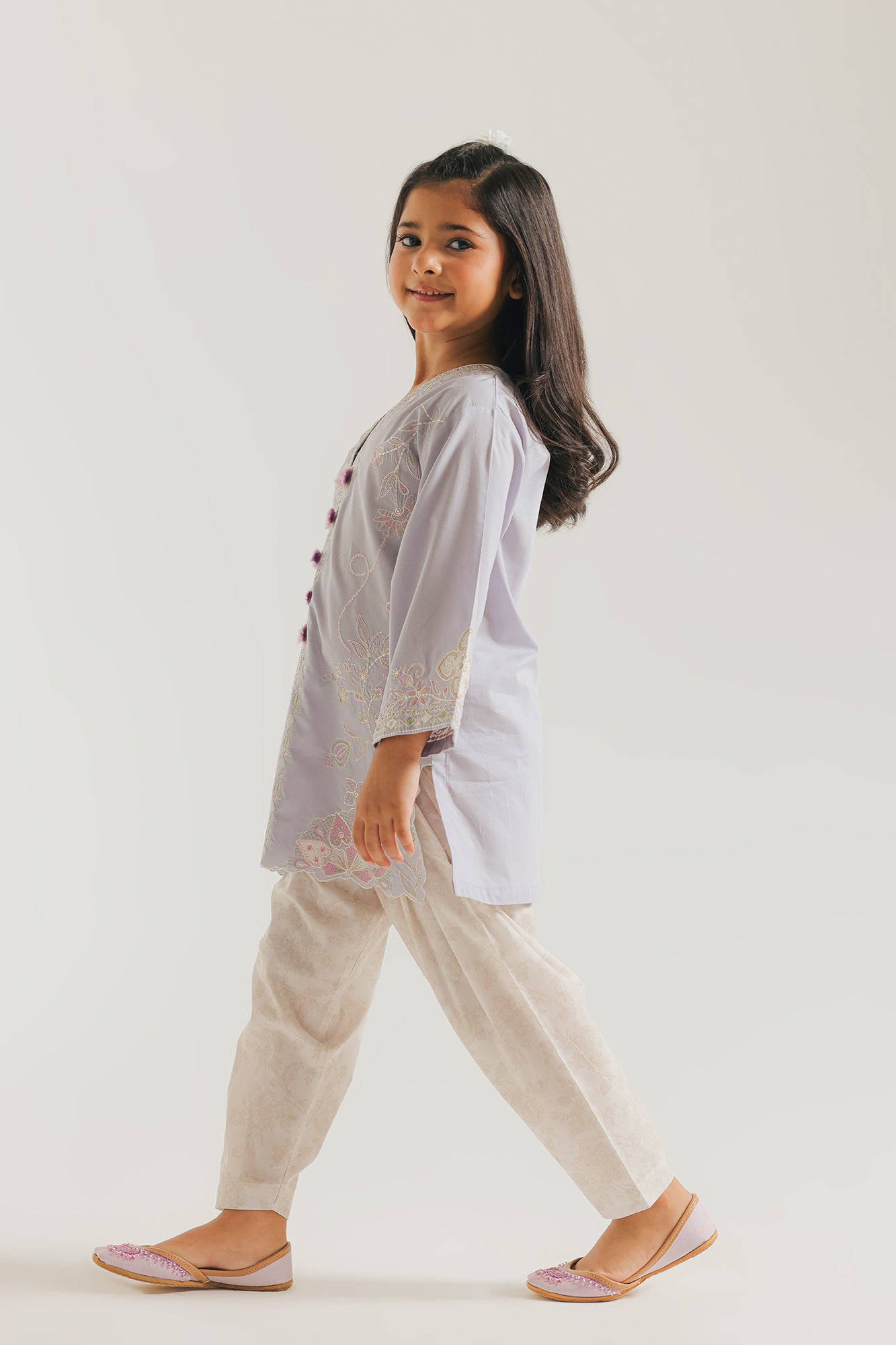 EMBROIDERED SUIT (E1608/402/911 E1608/302/911)