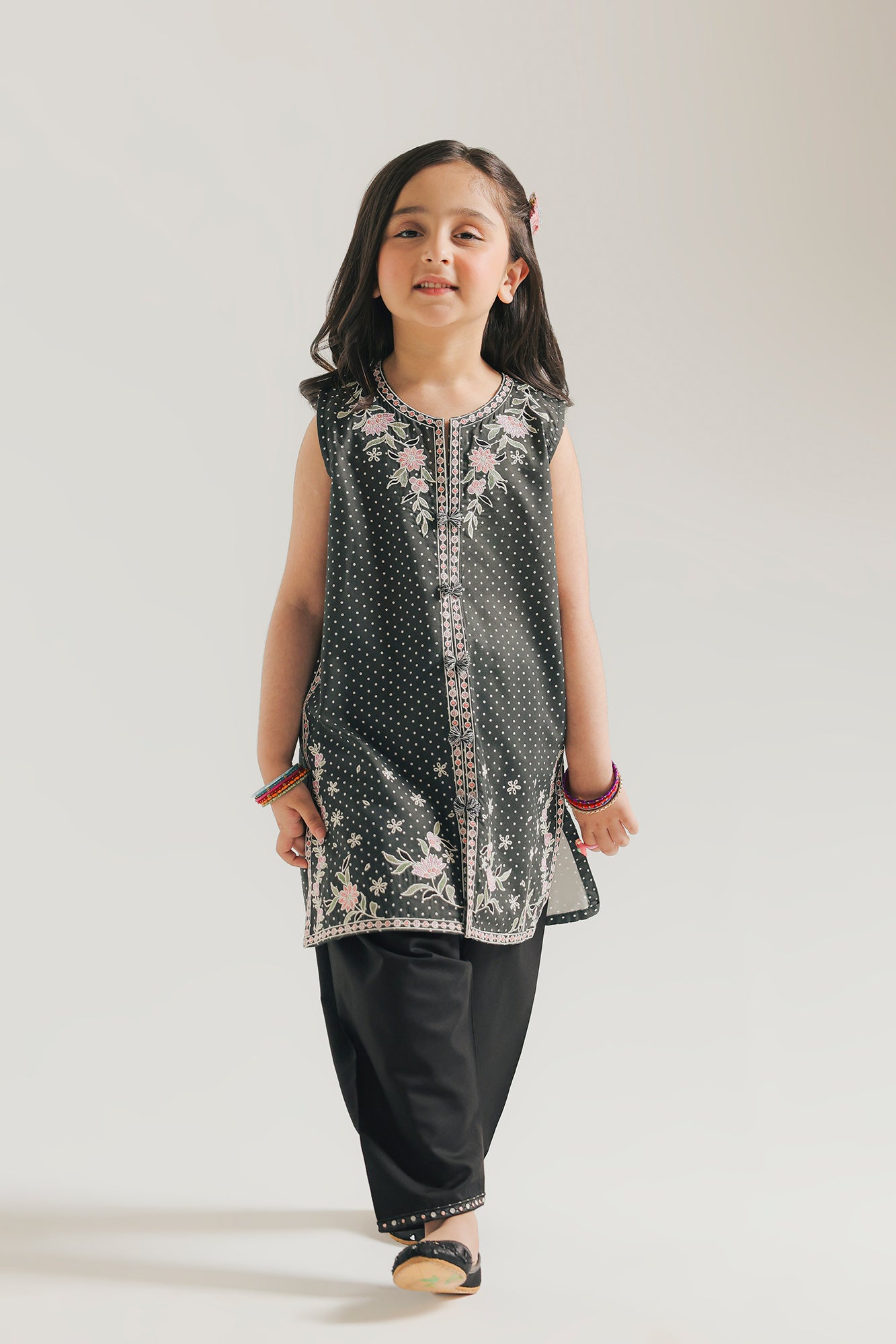 EMBROIDERED SUIT (E1617/402/901 E1617/302/901)