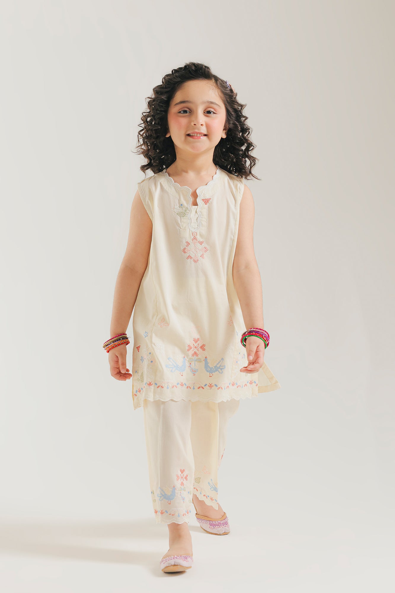 EMBROIDERED SUIT (E1622/402/004 E1622/302/004)