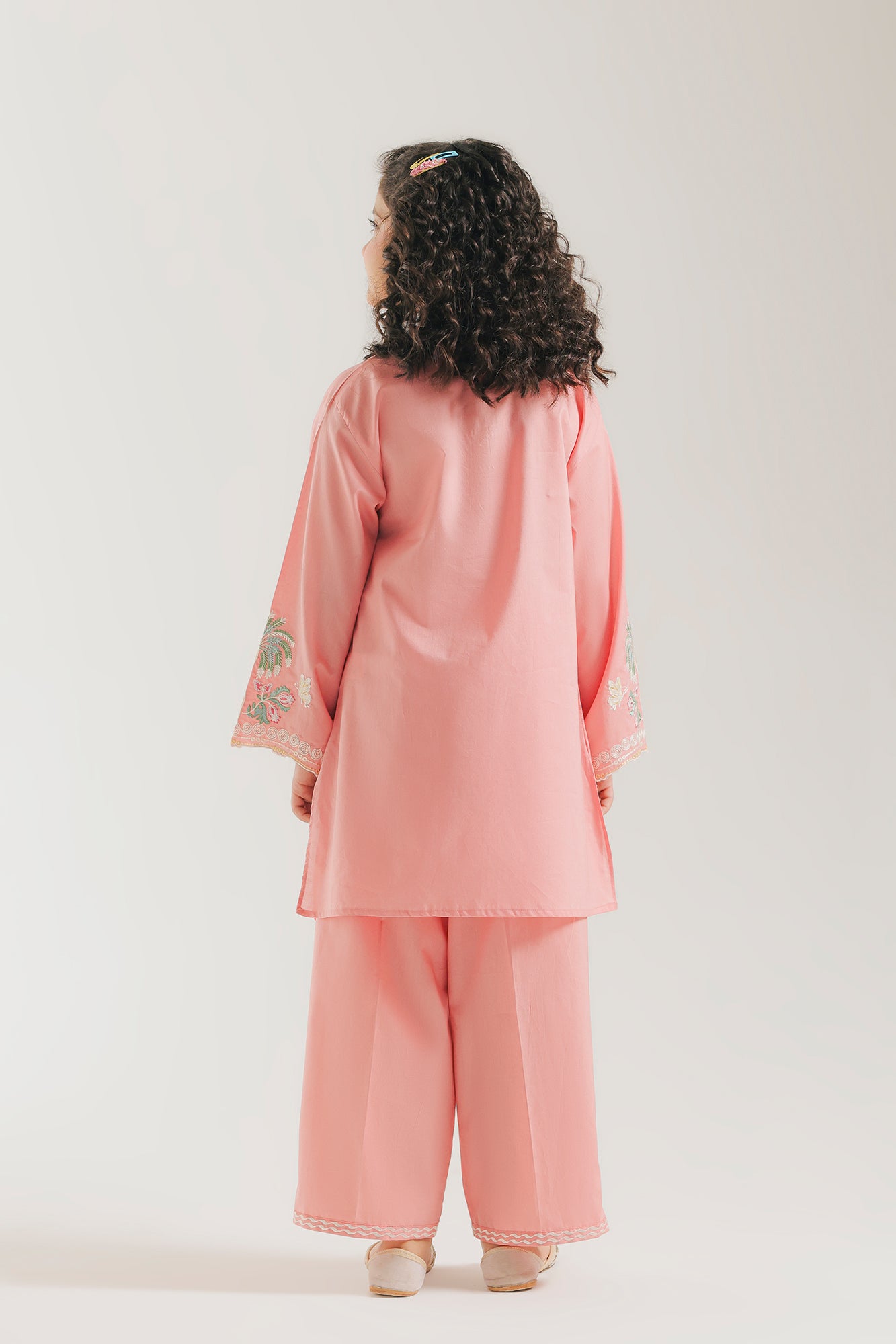 EMBROIDERED SUIT (E1623/402/327 E1623/302/327)