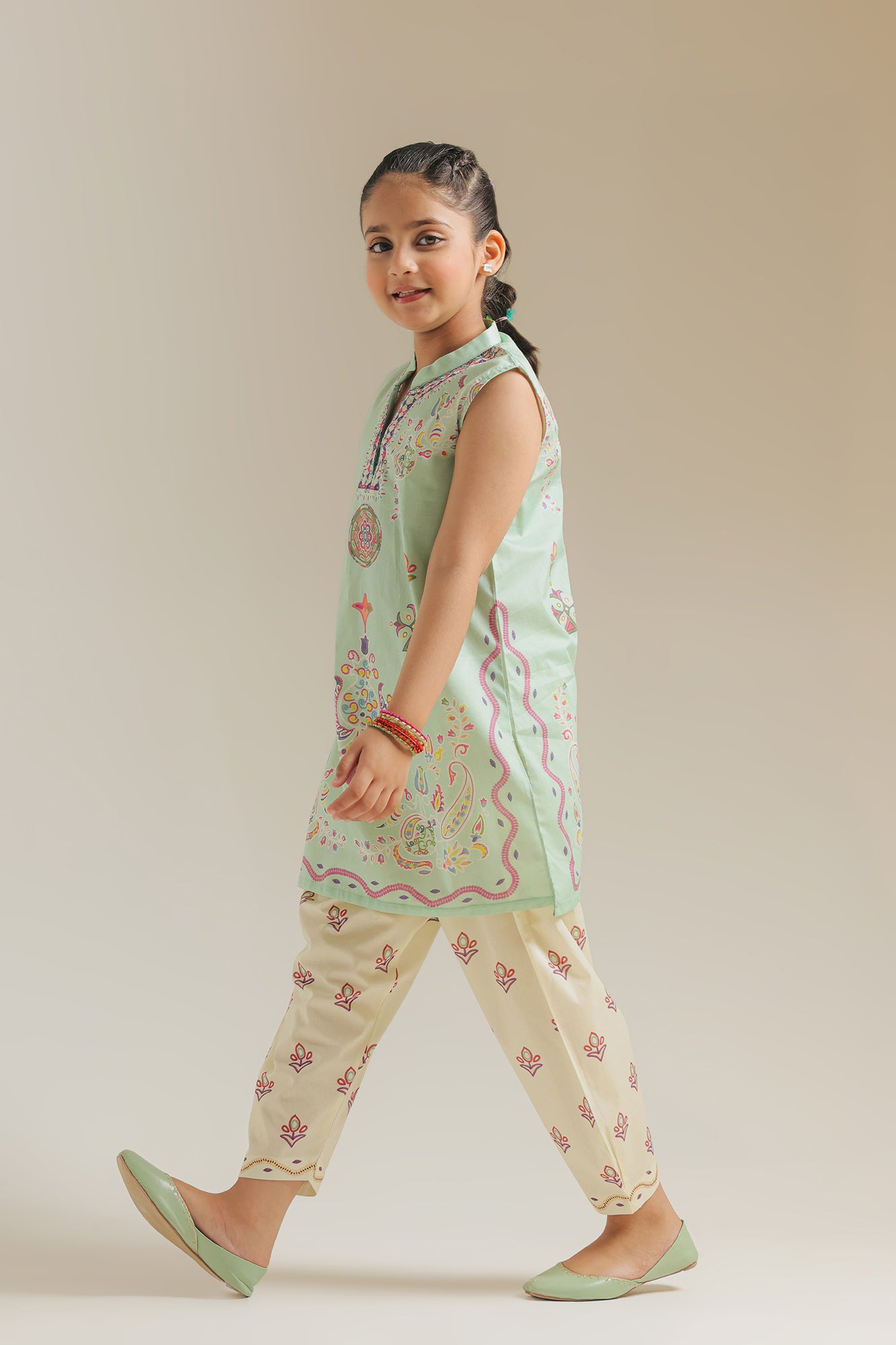 EMBROIDERED SUIT (E1710/402/721 E1710/302/721)