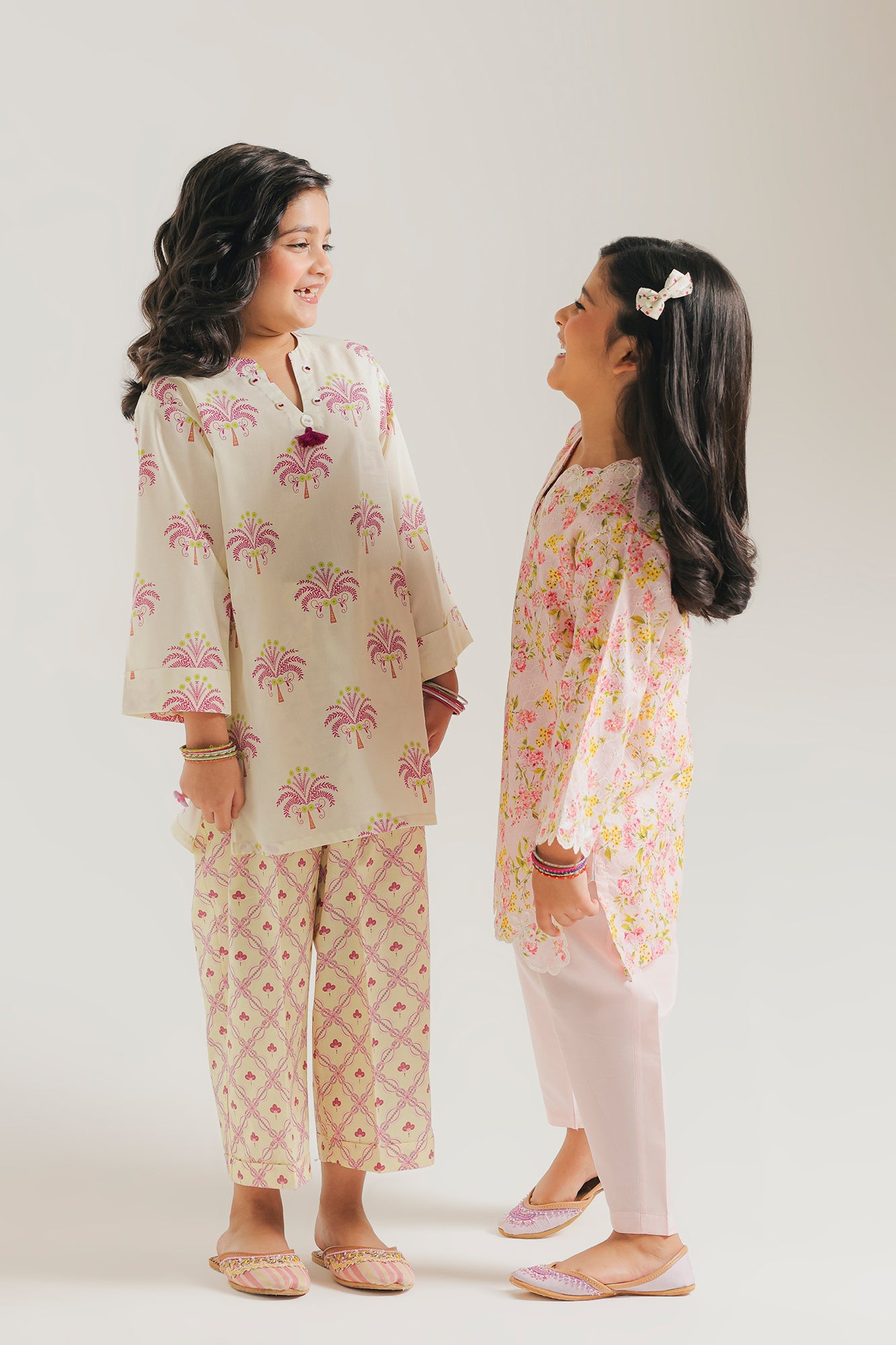 EMBROIDERED SUIT (E1732/402/002 E1732/302/002)