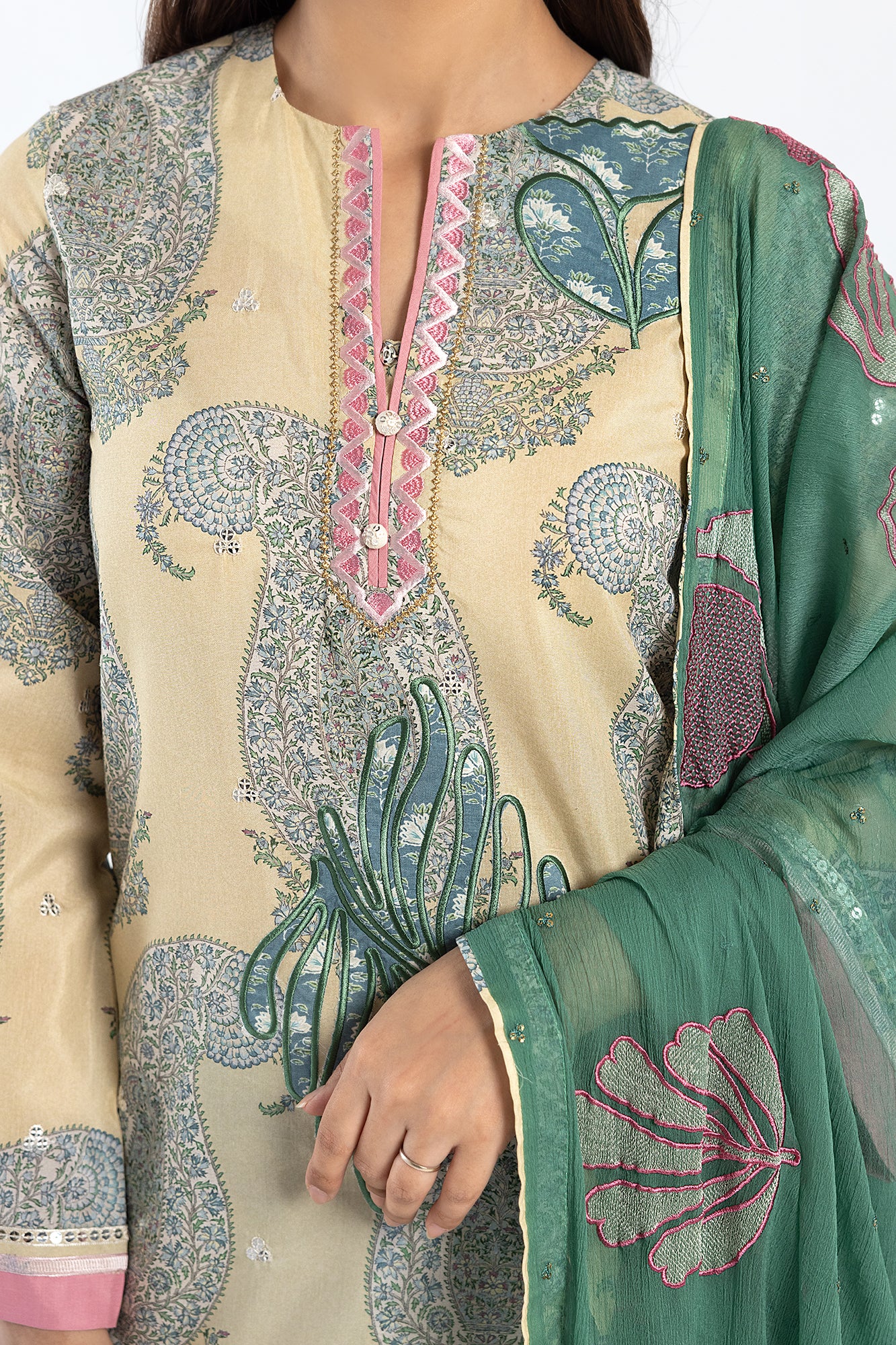 EMBROIDERED SUIT (E2071/103/112)