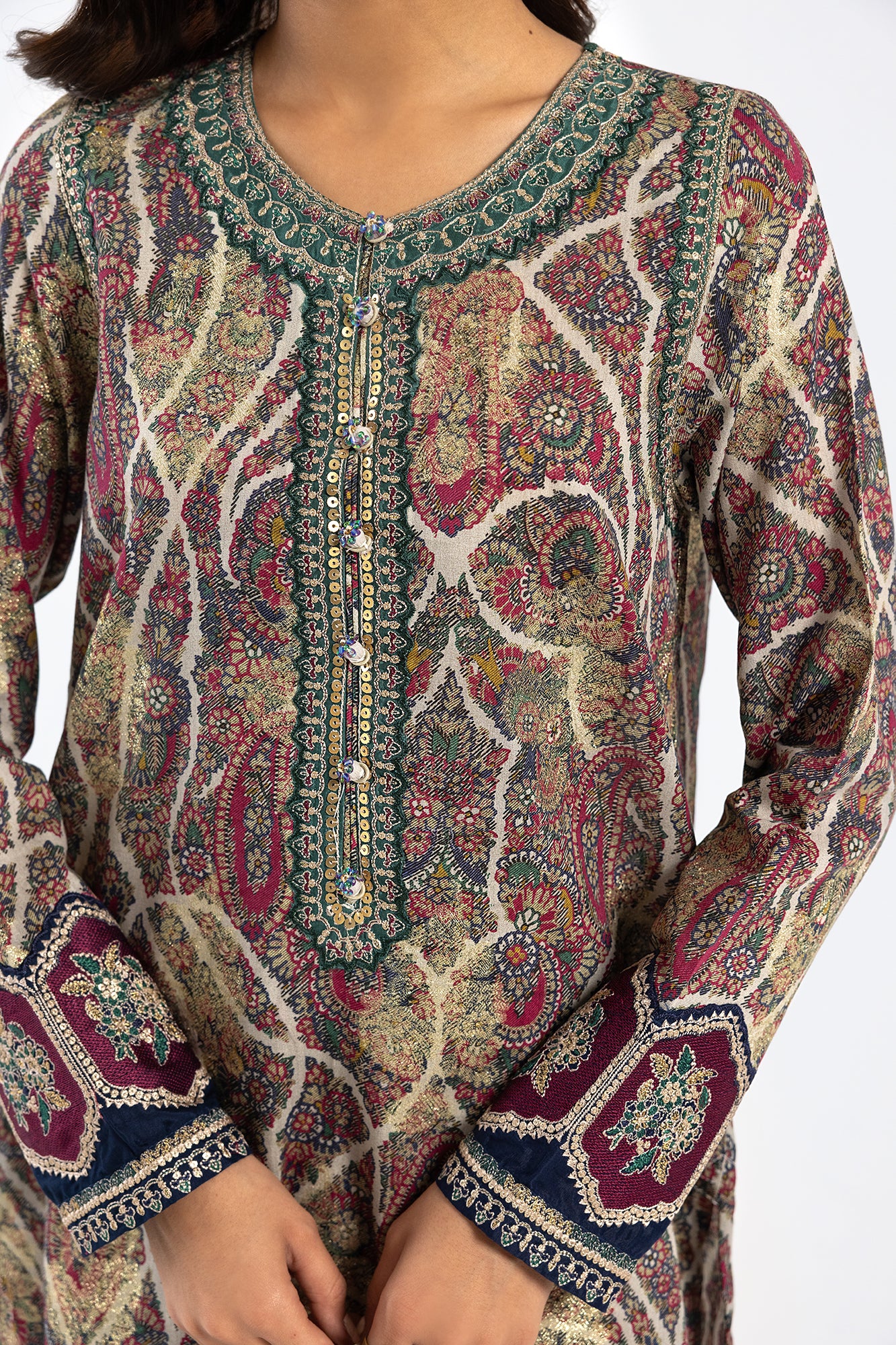 EMBROIDERED SUIT (E2122/103/419)