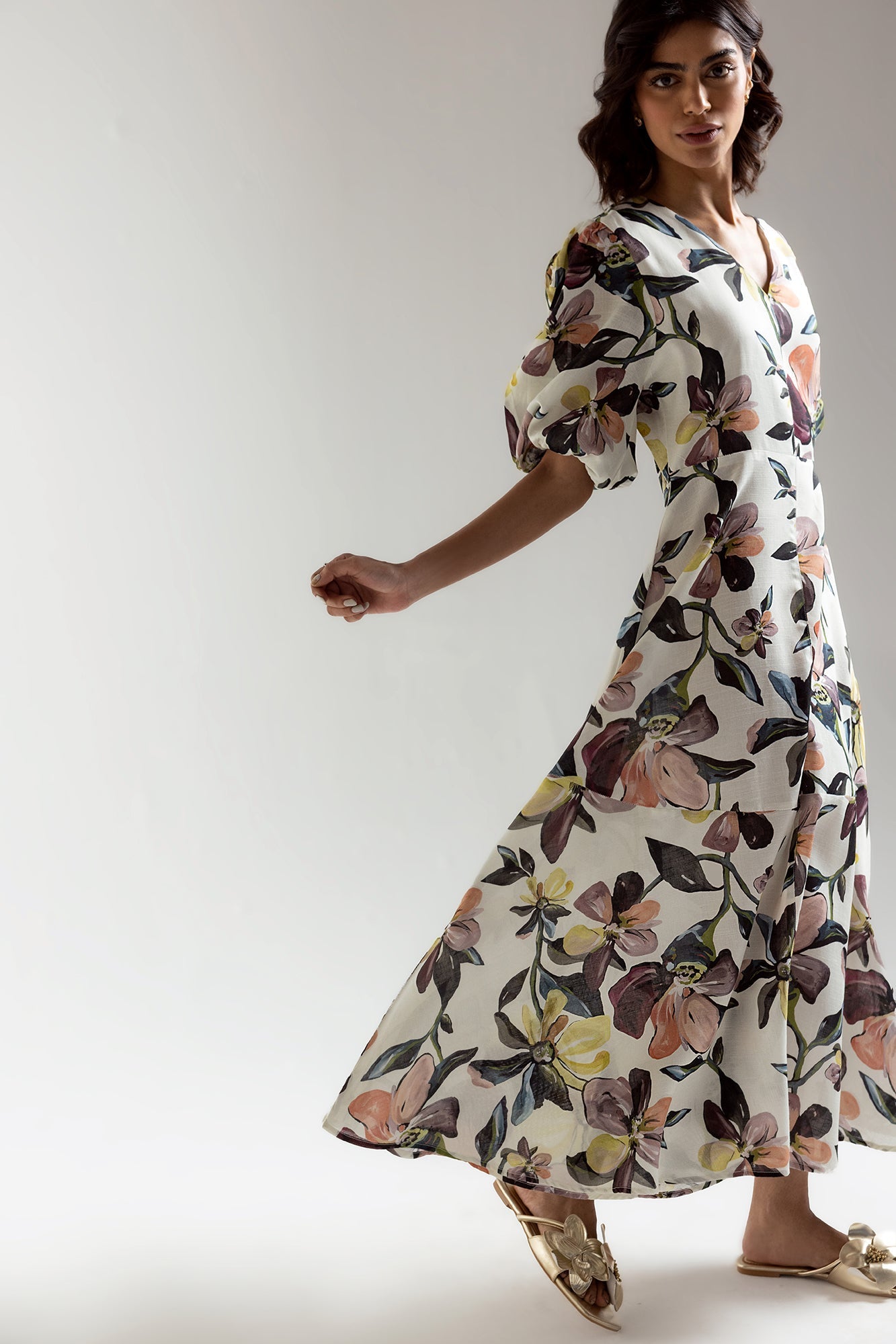 DRESS (E108/001/2256)