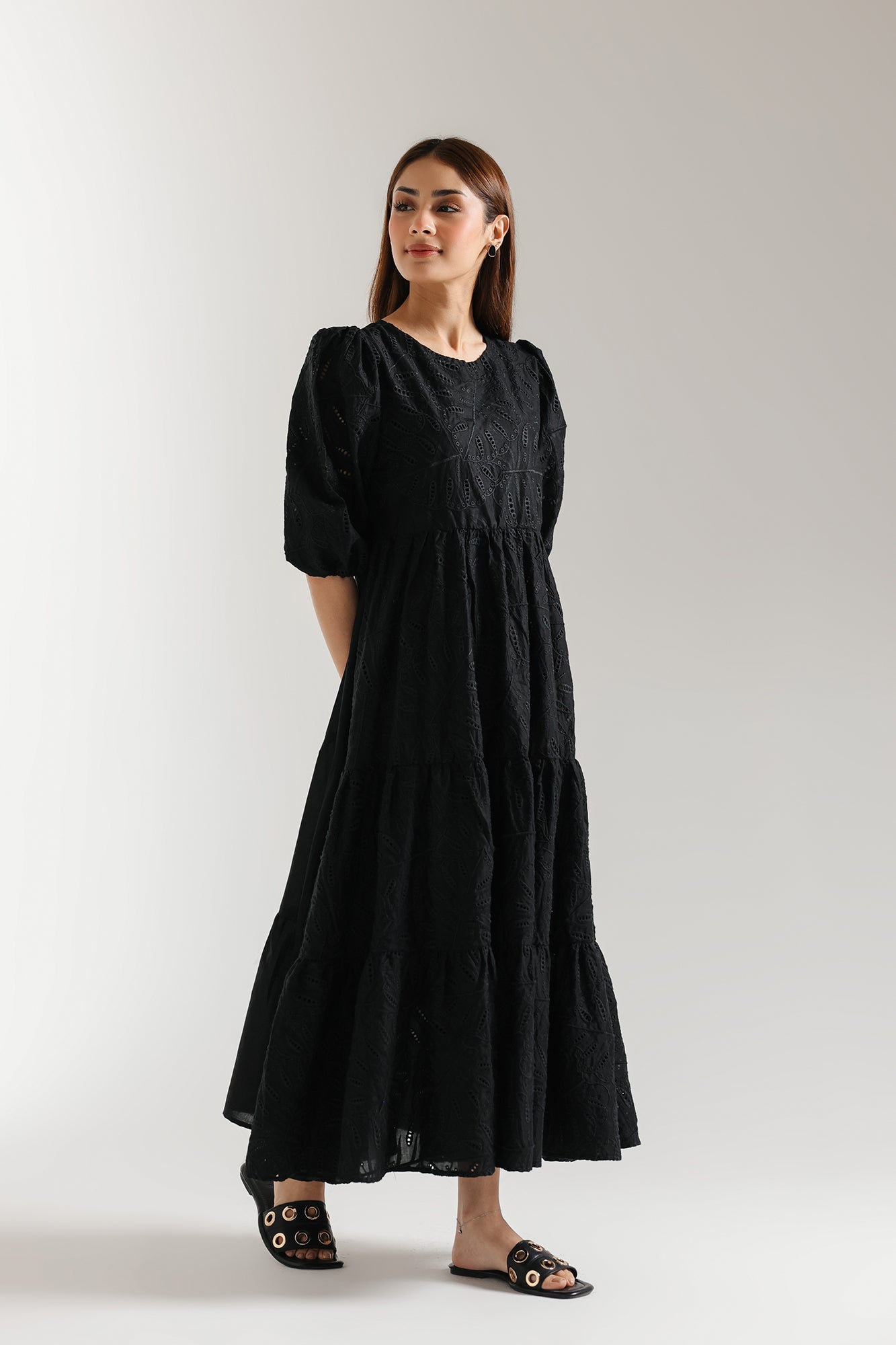 EMBROIDERED DRESS (E2272/108/902)