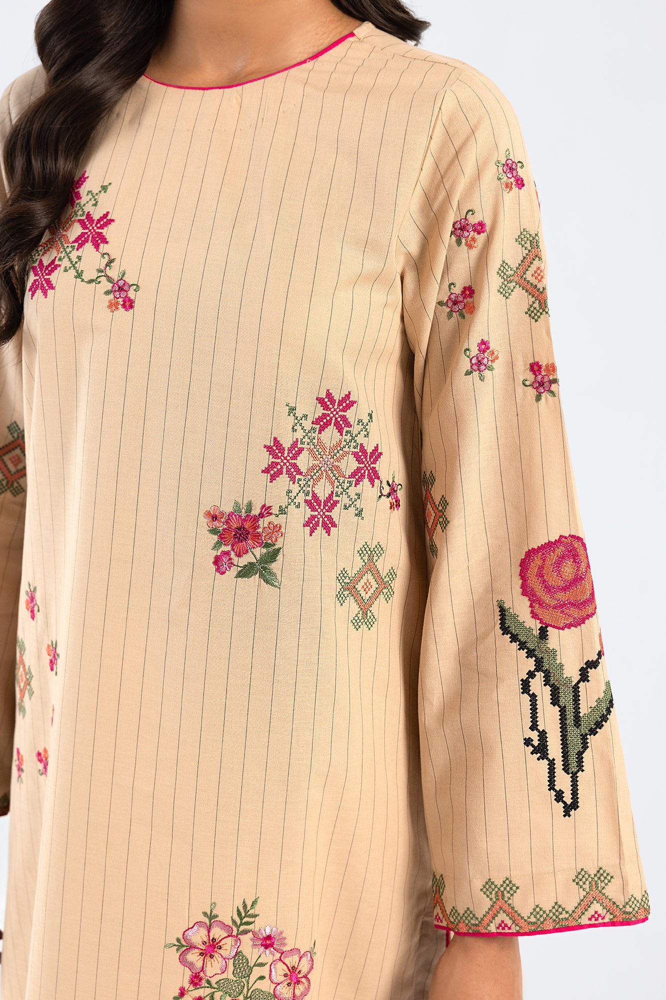EMBROIDERED SUIT (E2273/103/113)