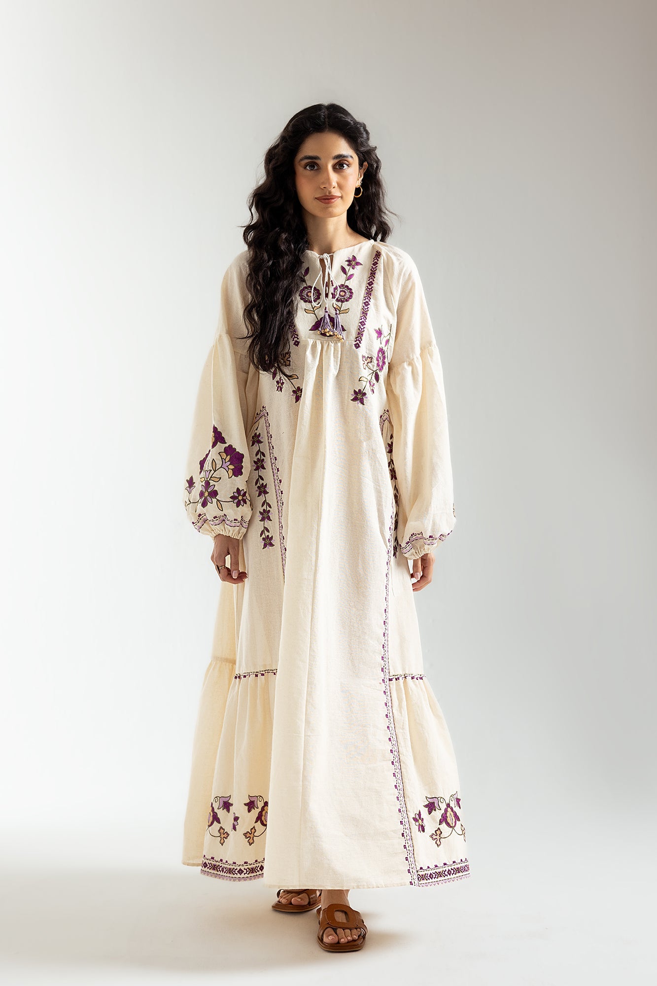EMBROIDERED DRESS (E2300/108/002)