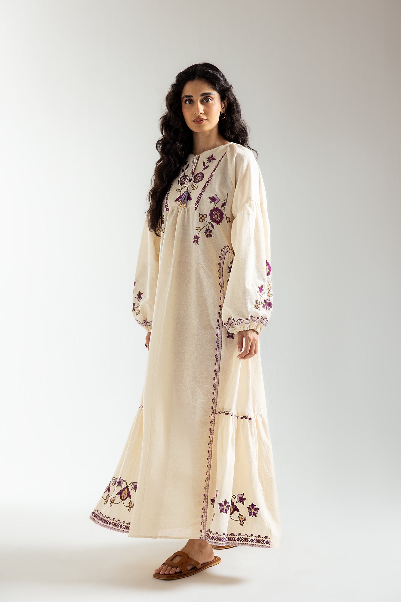 EMBROIDERED DRESS (E2300/108/002)