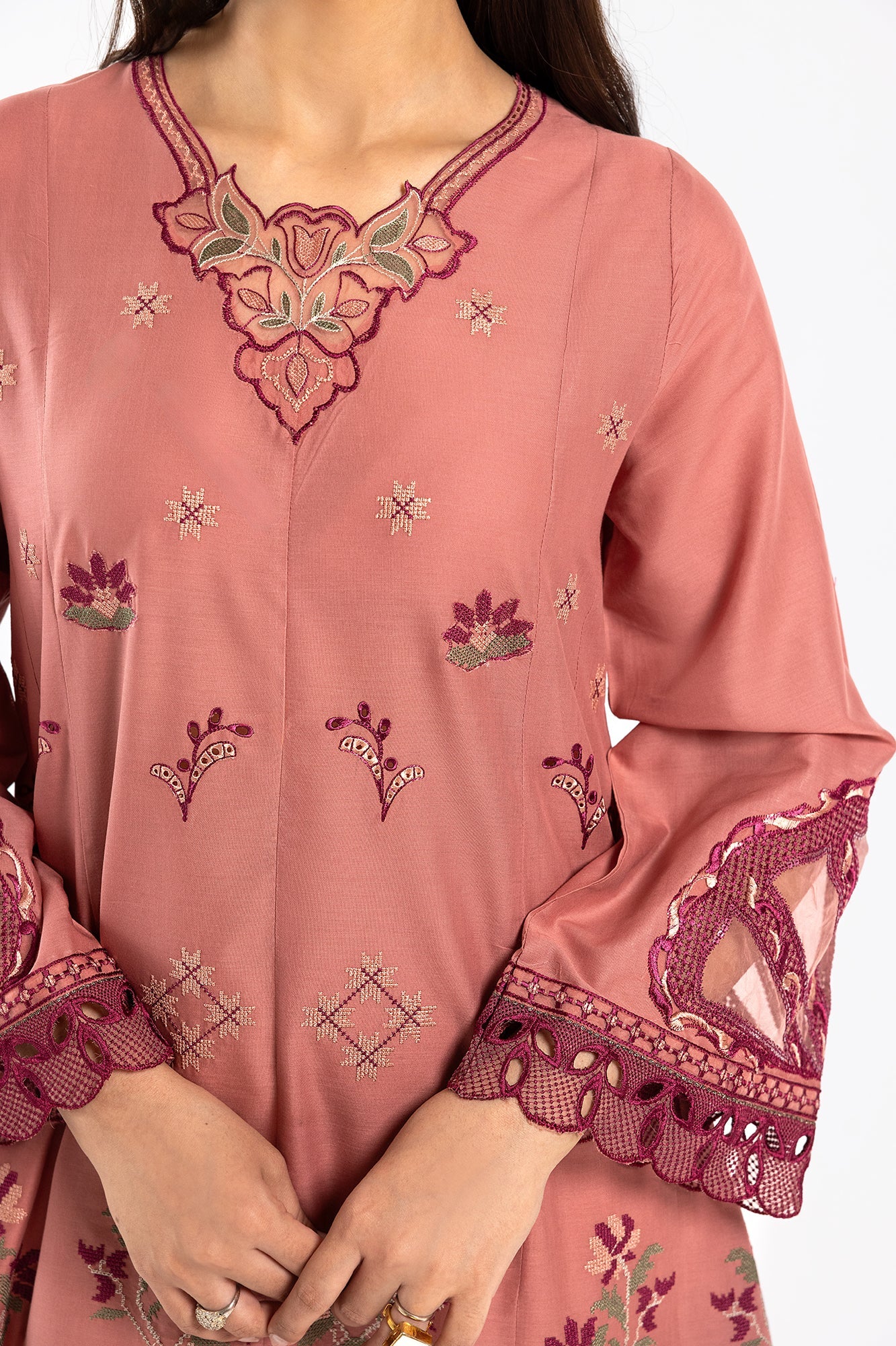 EMBROIDERED SHIRT (E2415/103/324)