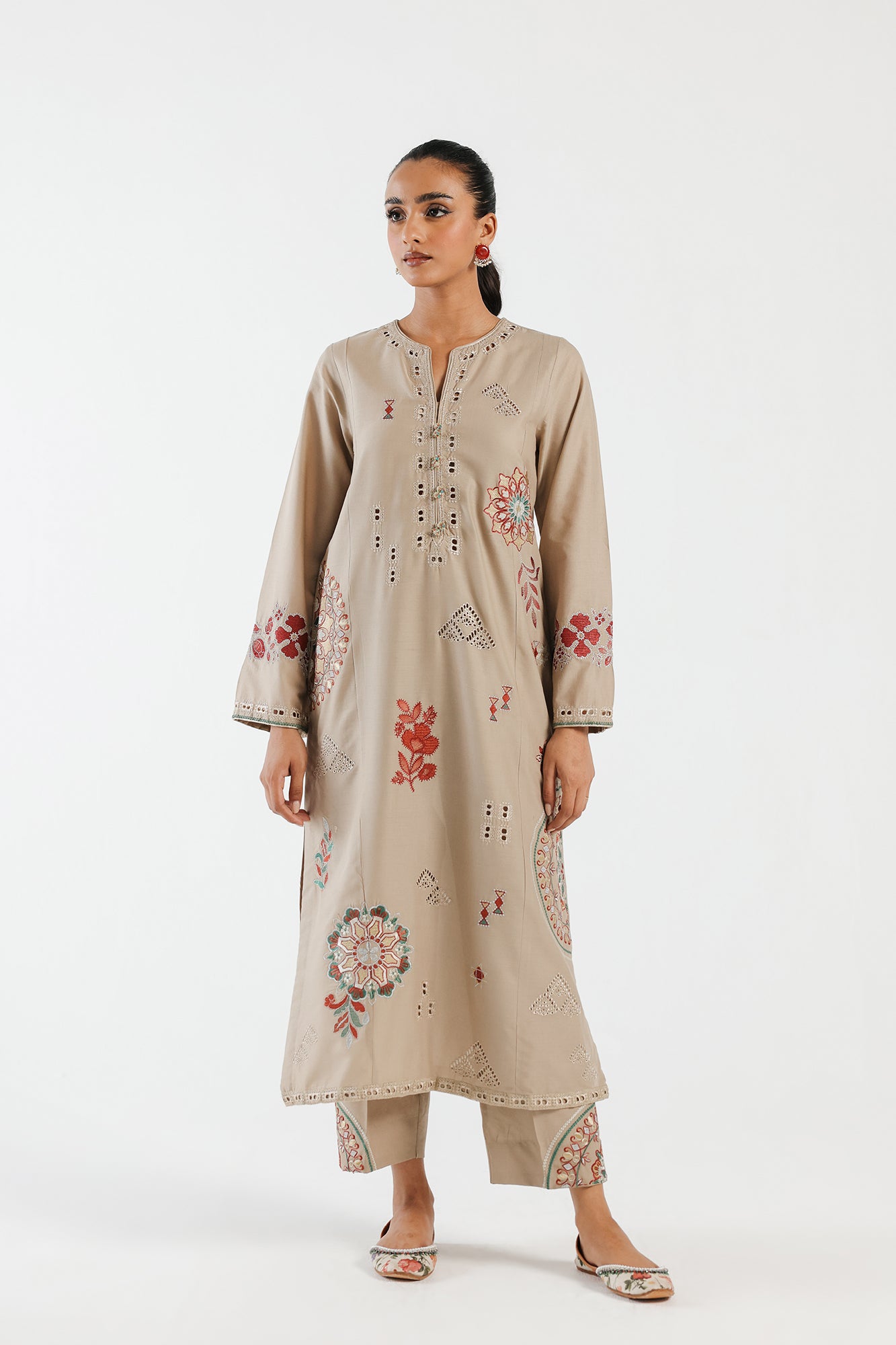 EMBROIDERED SUIT (E2421/103/113)